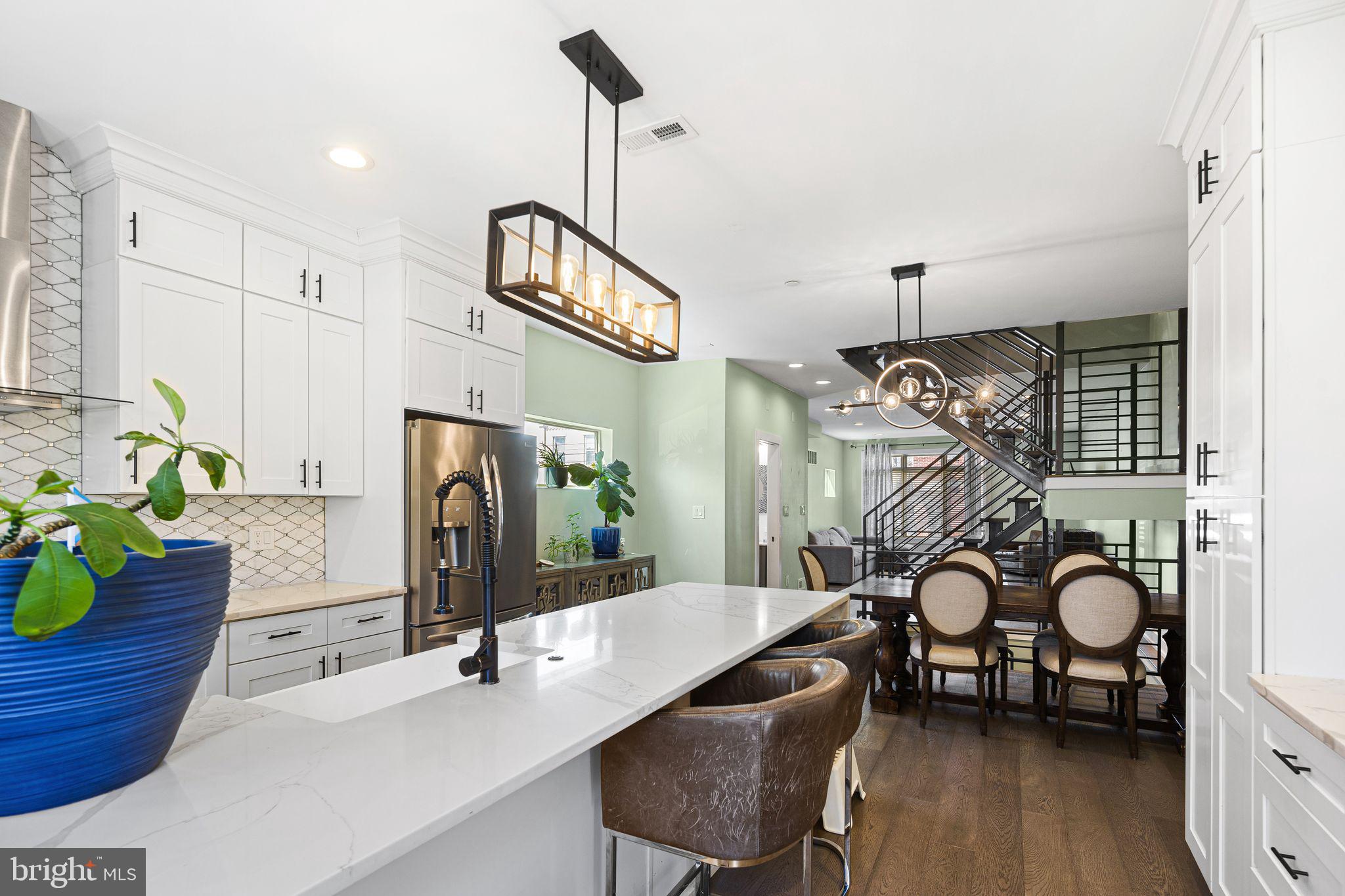 POINT BREEZE - Residential