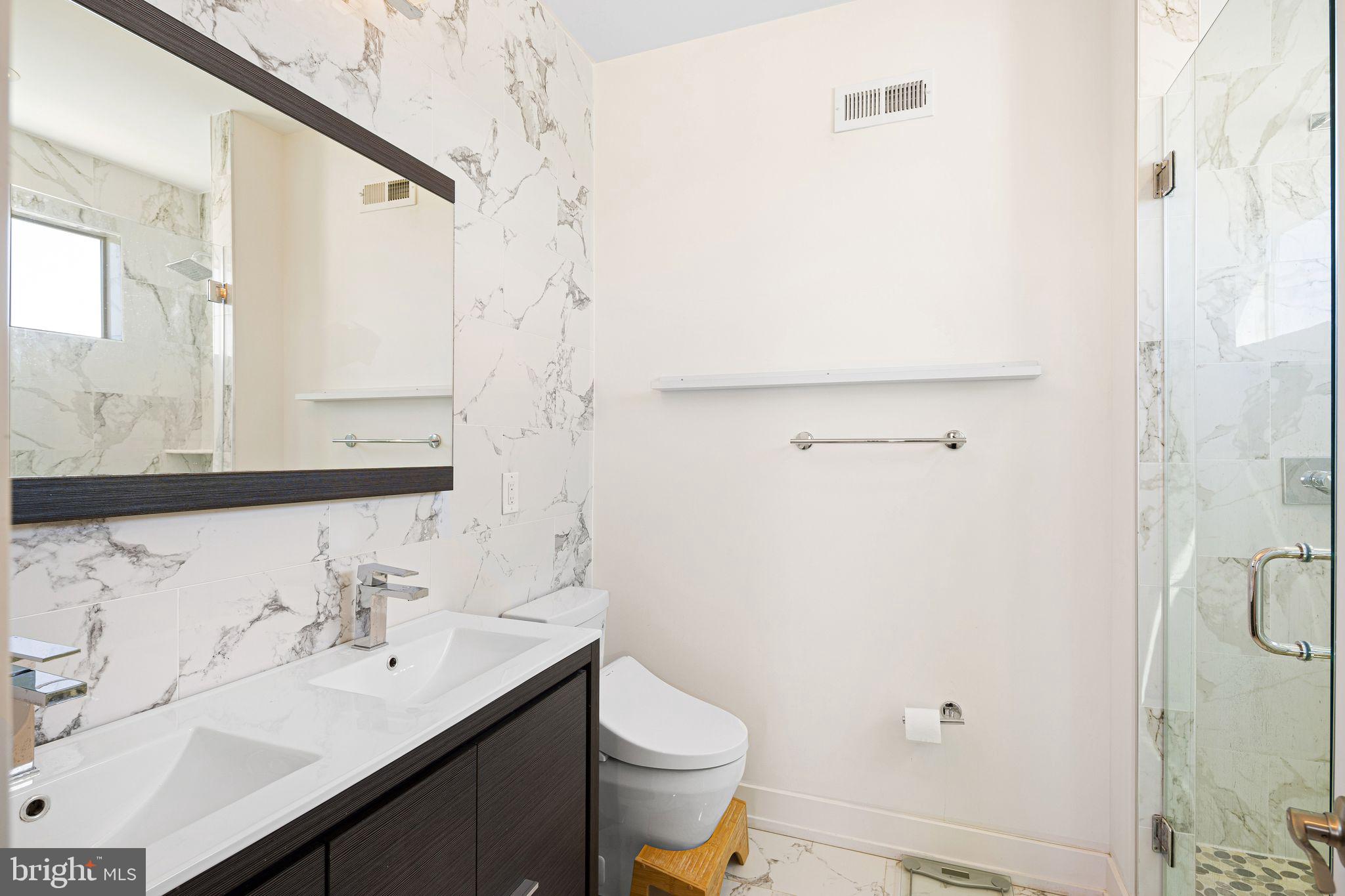 POINT BREEZE - Residential