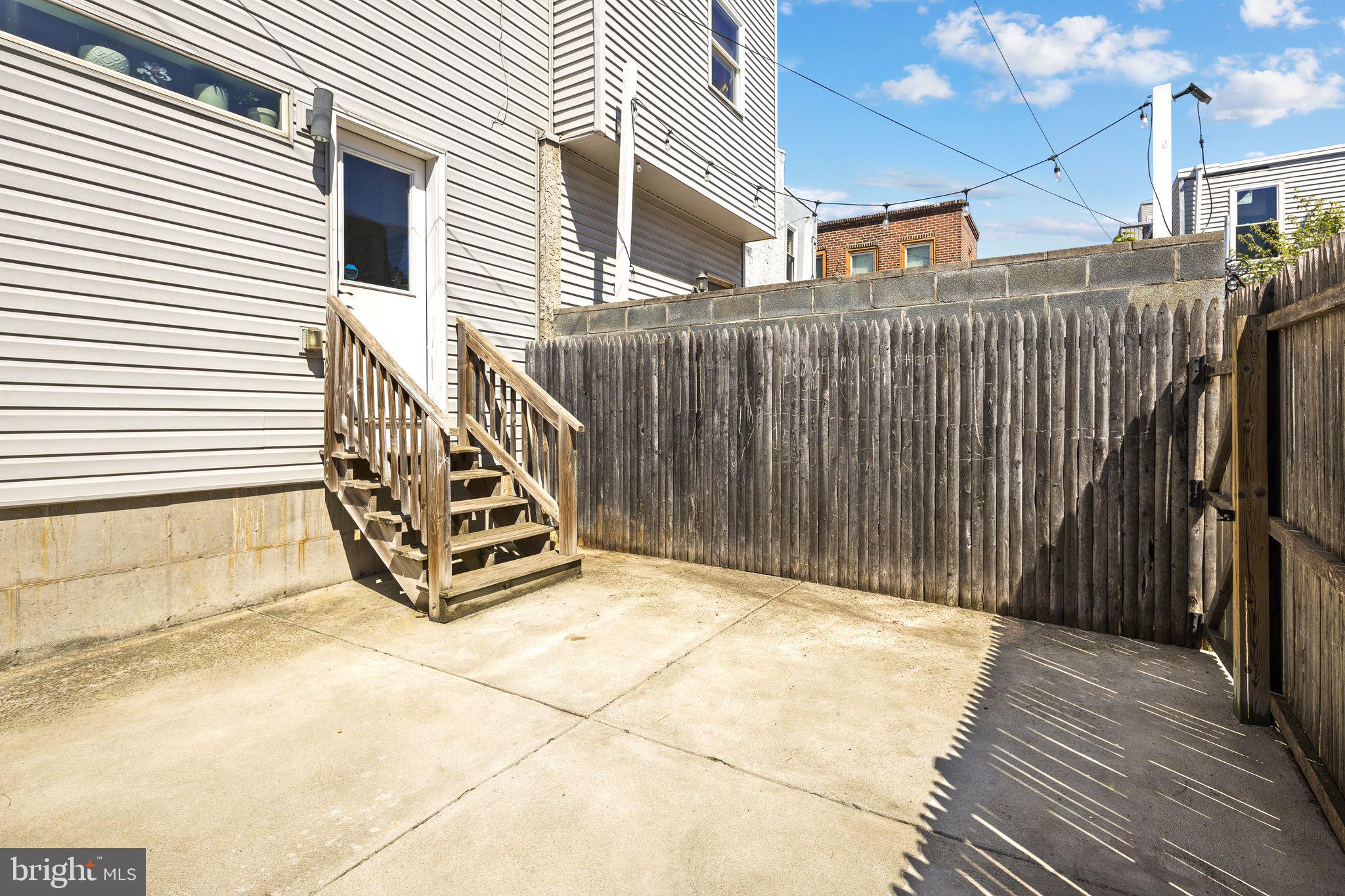 POINT BREEZE - Residential