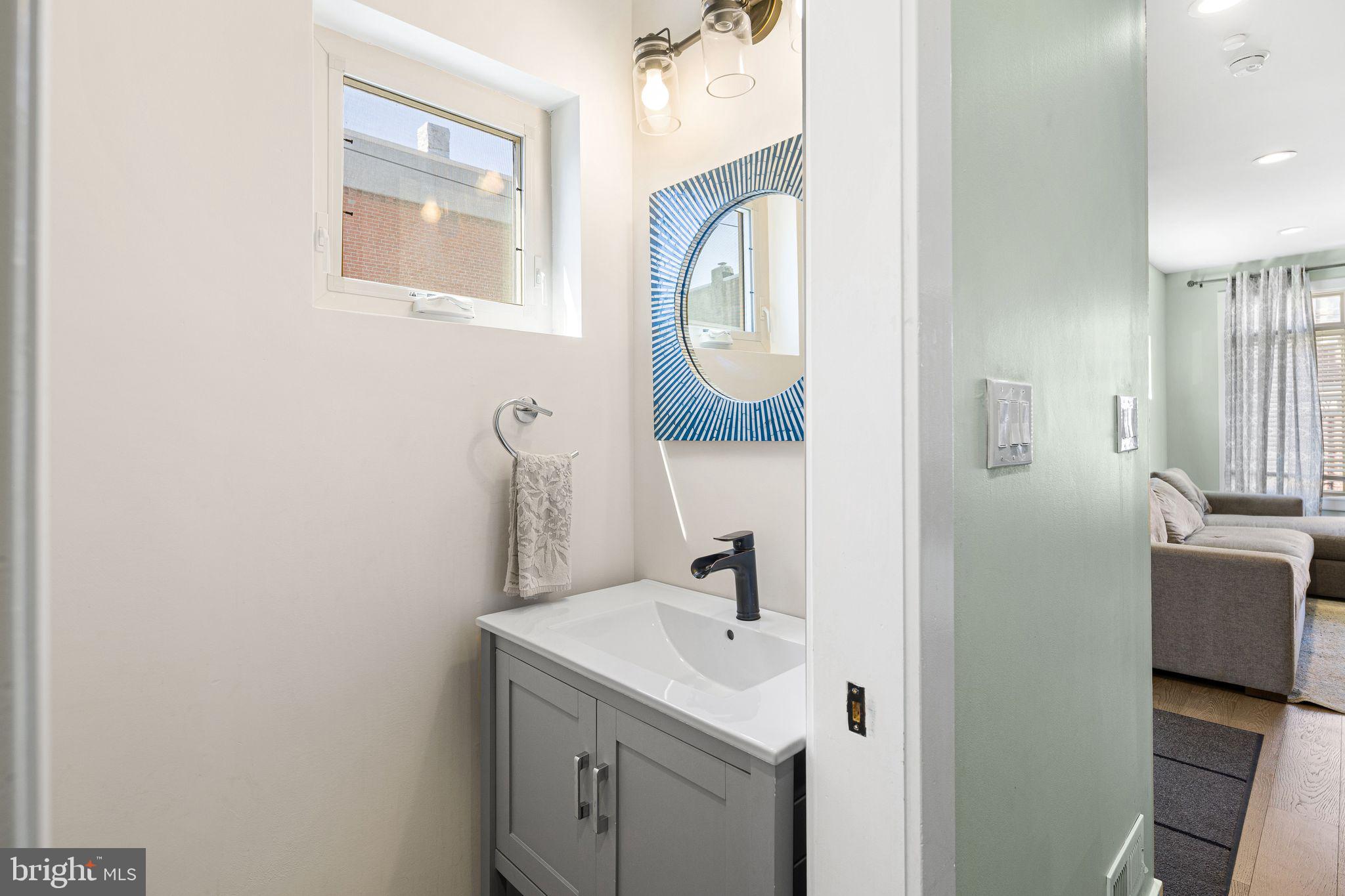 POINT BREEZE - Residential