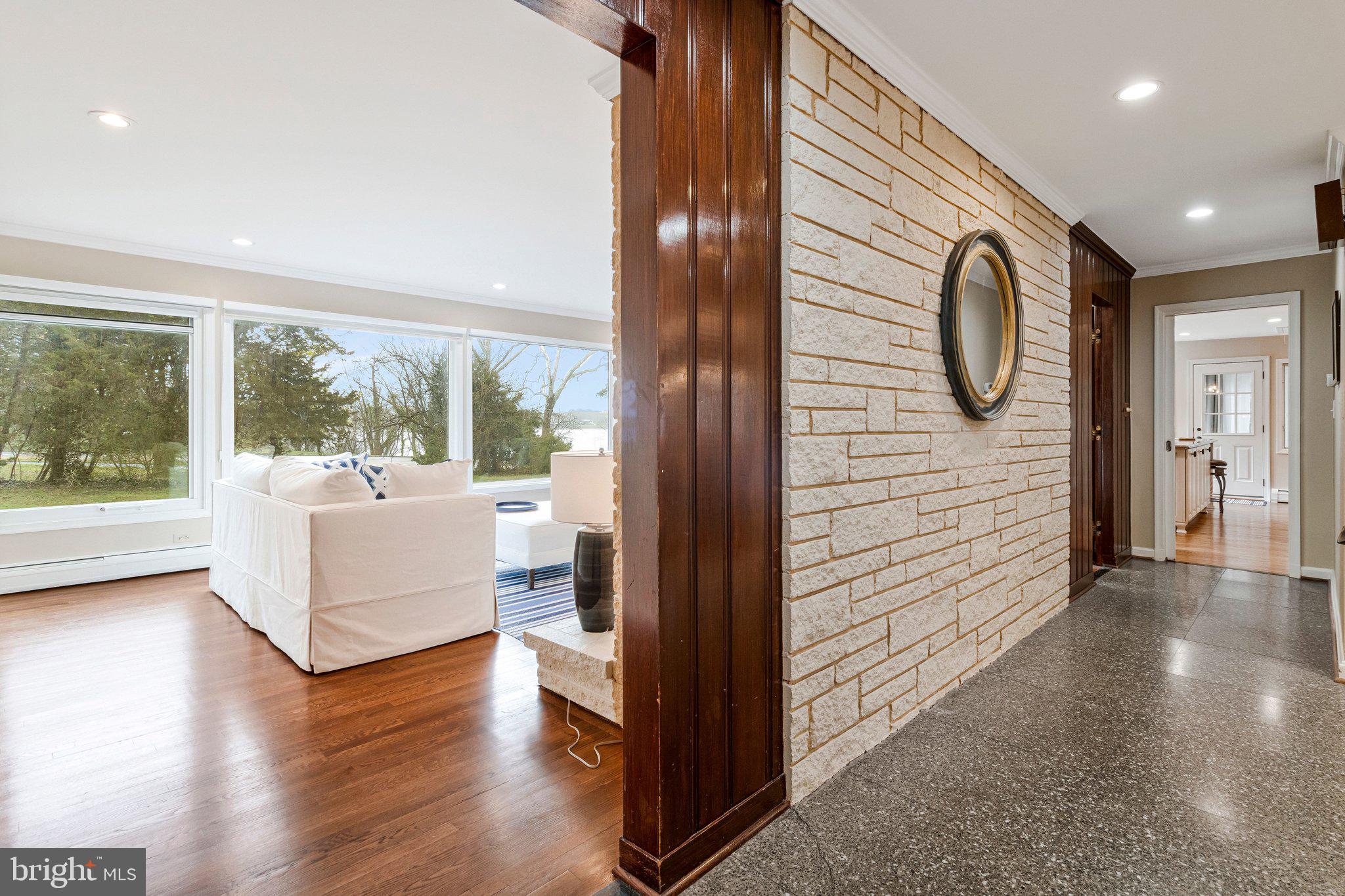 COLLINGWOOD ON THE POTOMAC - Residential