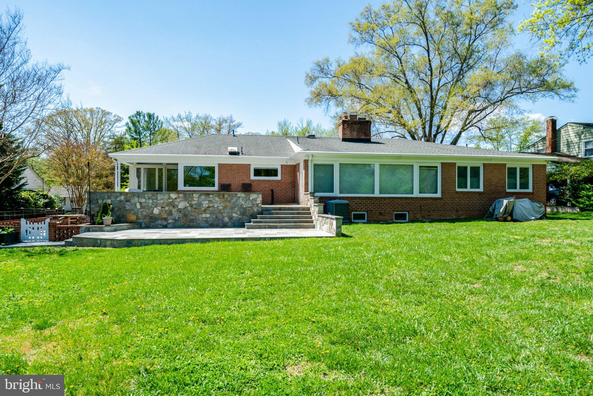 COLLINGWOOD ON THE POTOMAC - Residential