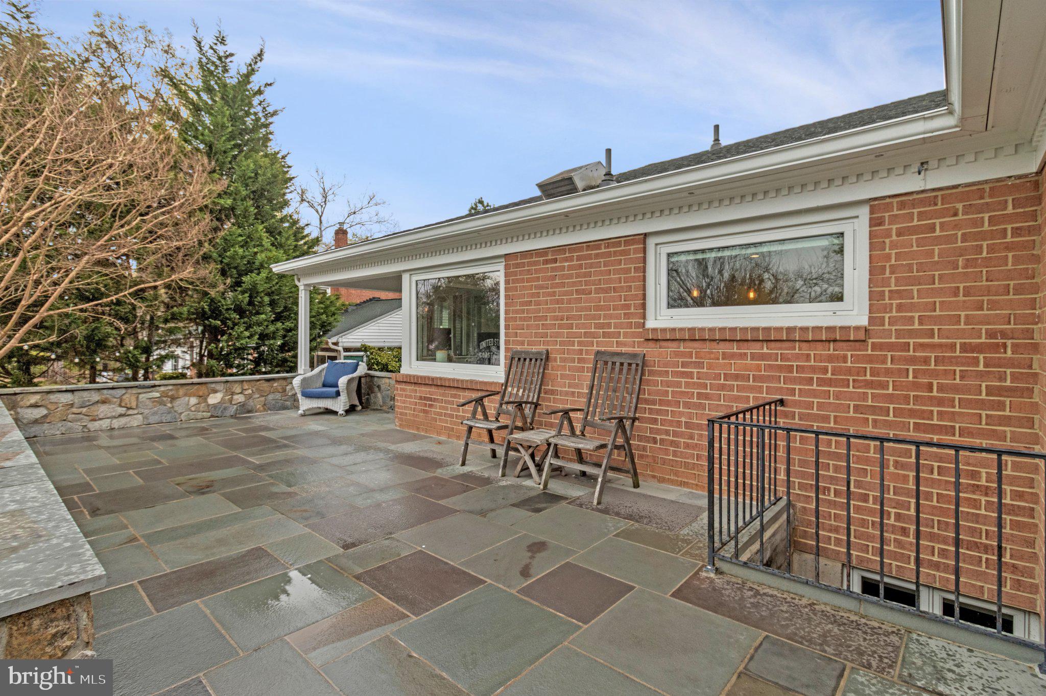 COLLINGWOOD ON THE POTOMAC - Residential