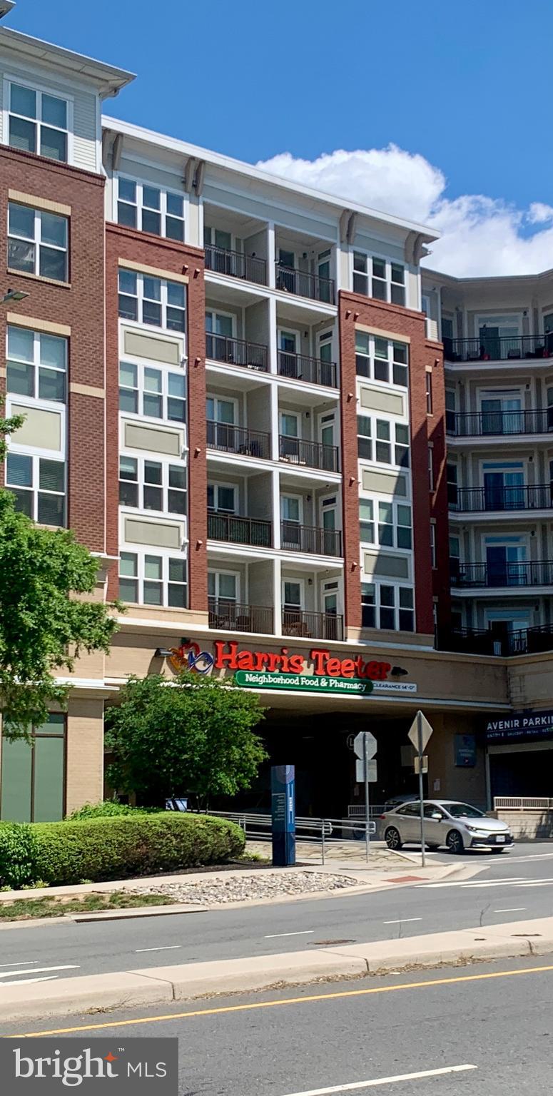 HALSTEAD AT THE METRO - Residential Lease