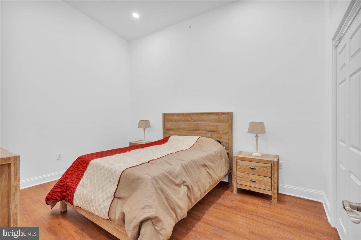 FAIRMOUNT - Residential Lease