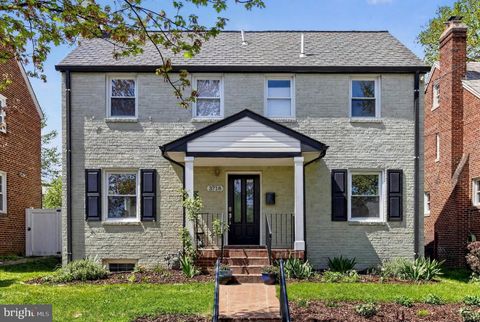 3718 17TH STREET NE WASHINGTON DC 20018