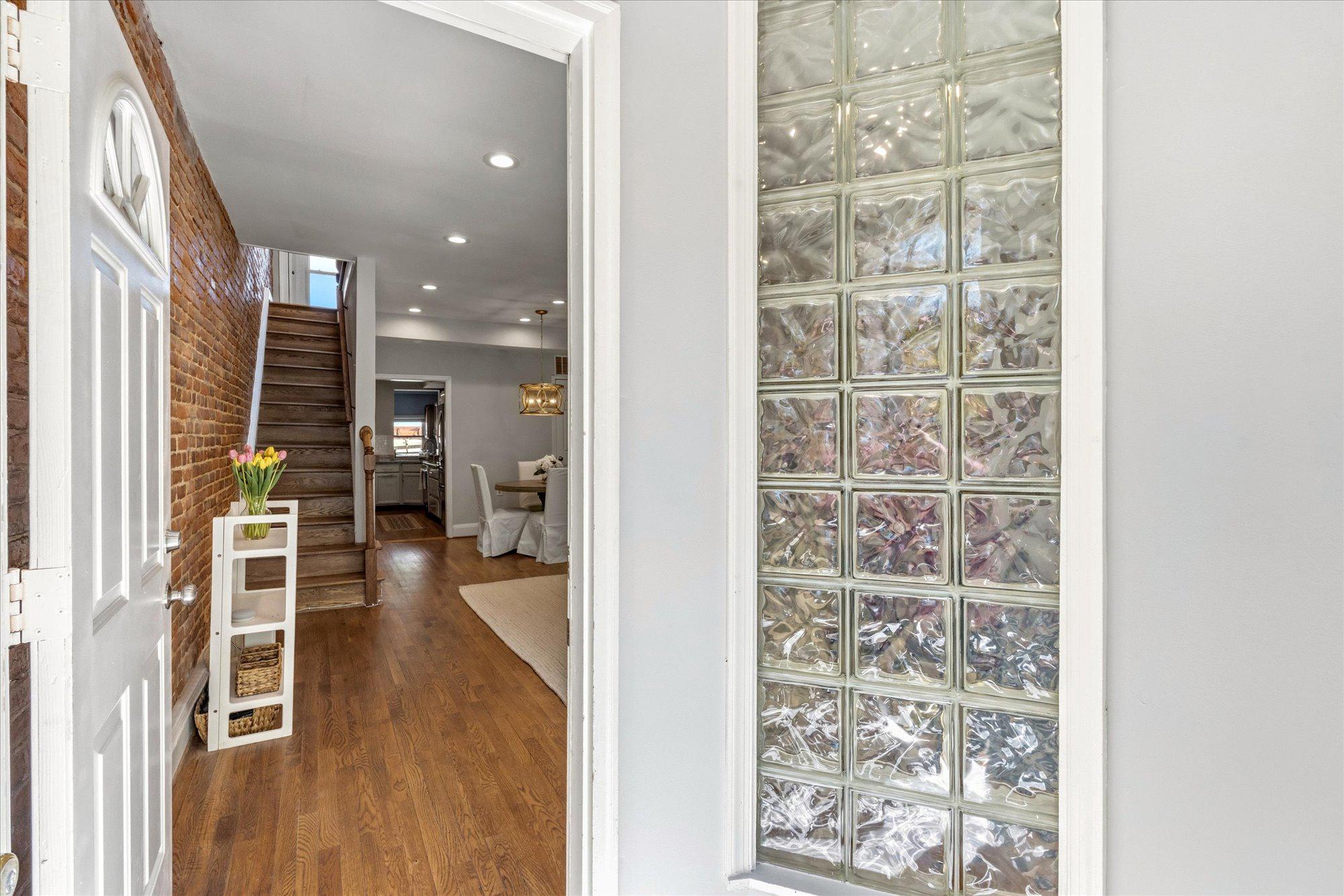 1230 DUNCAN PLACE NE