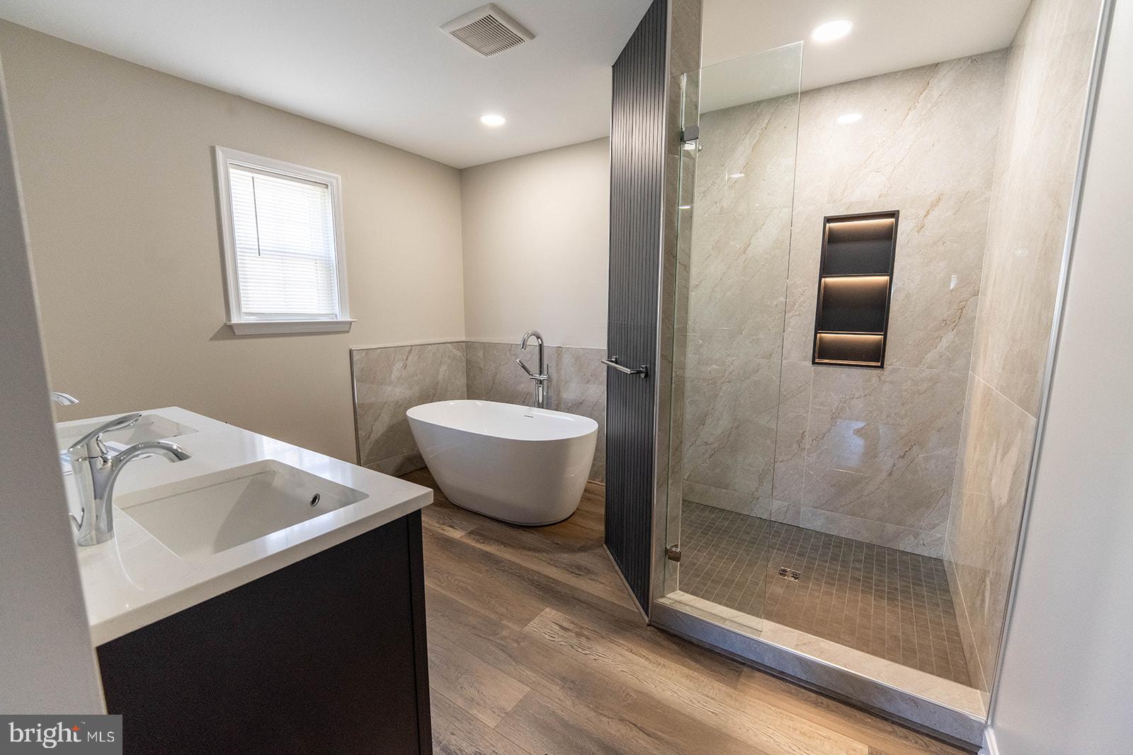 FORREST FARM - Residential