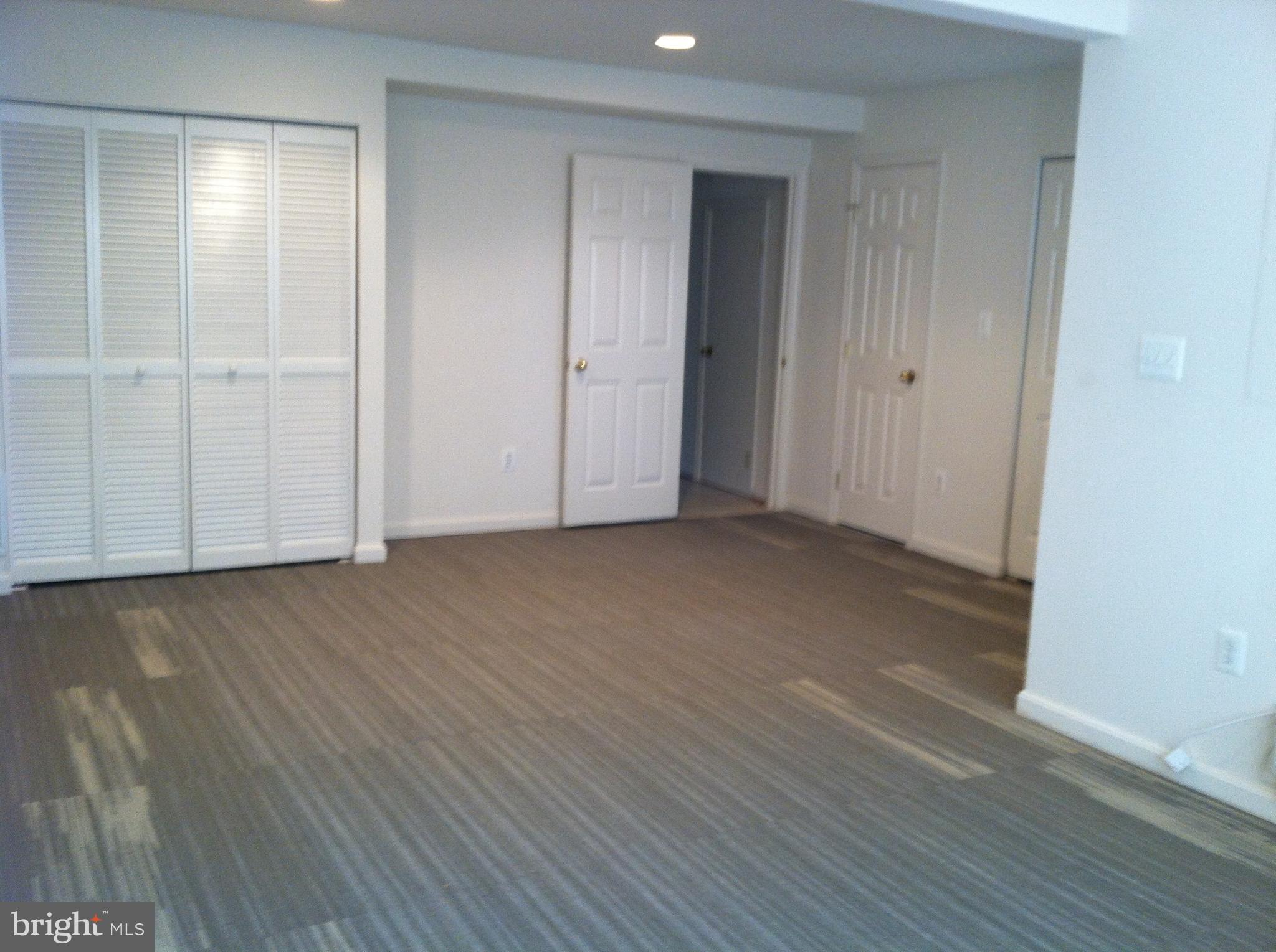 JEFFERSON VILLAGE TH - Residential Lease