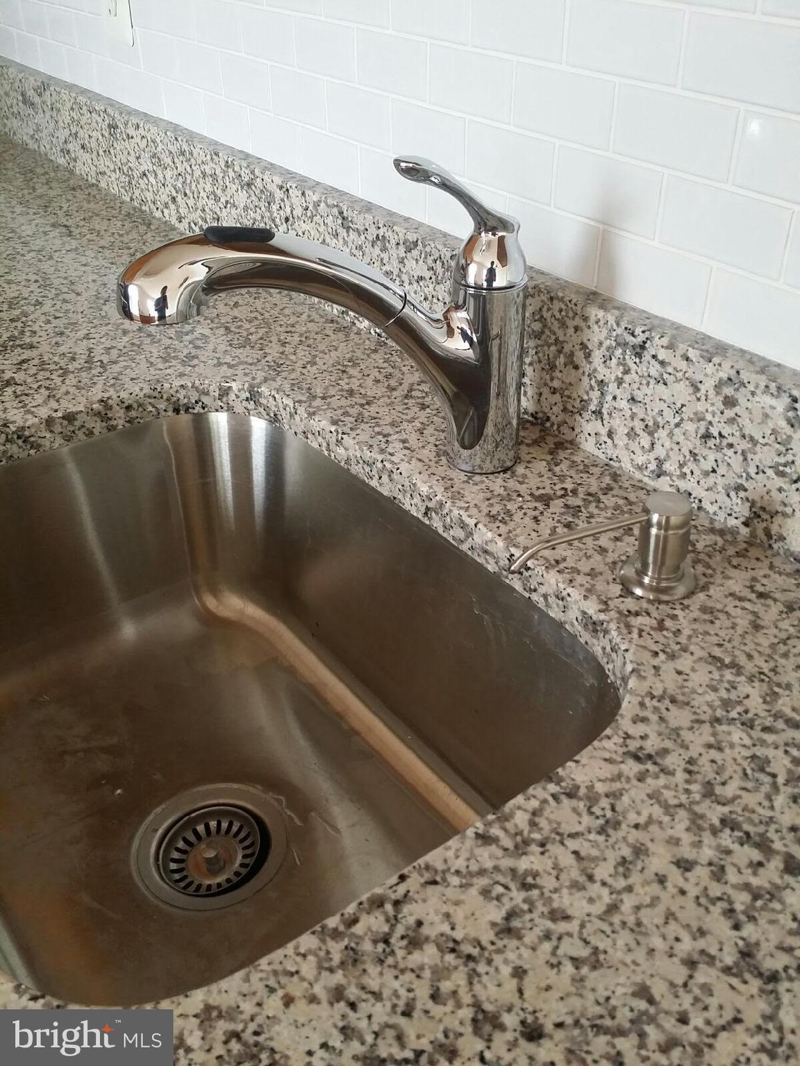 JEFFERSON VILLAGE TH - Residential Lease