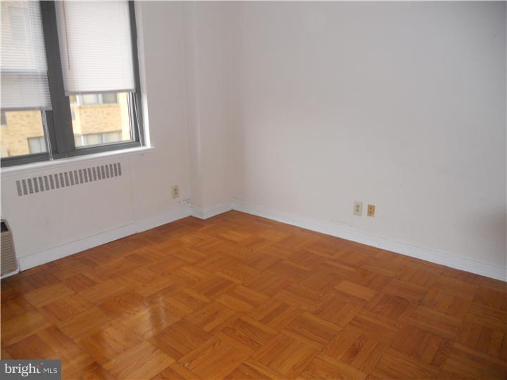 ART MUSEUM AREA - Residential Lease