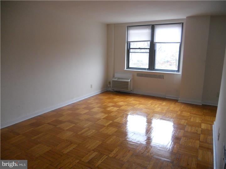 ART MUSEUM AREA - Residential Lease