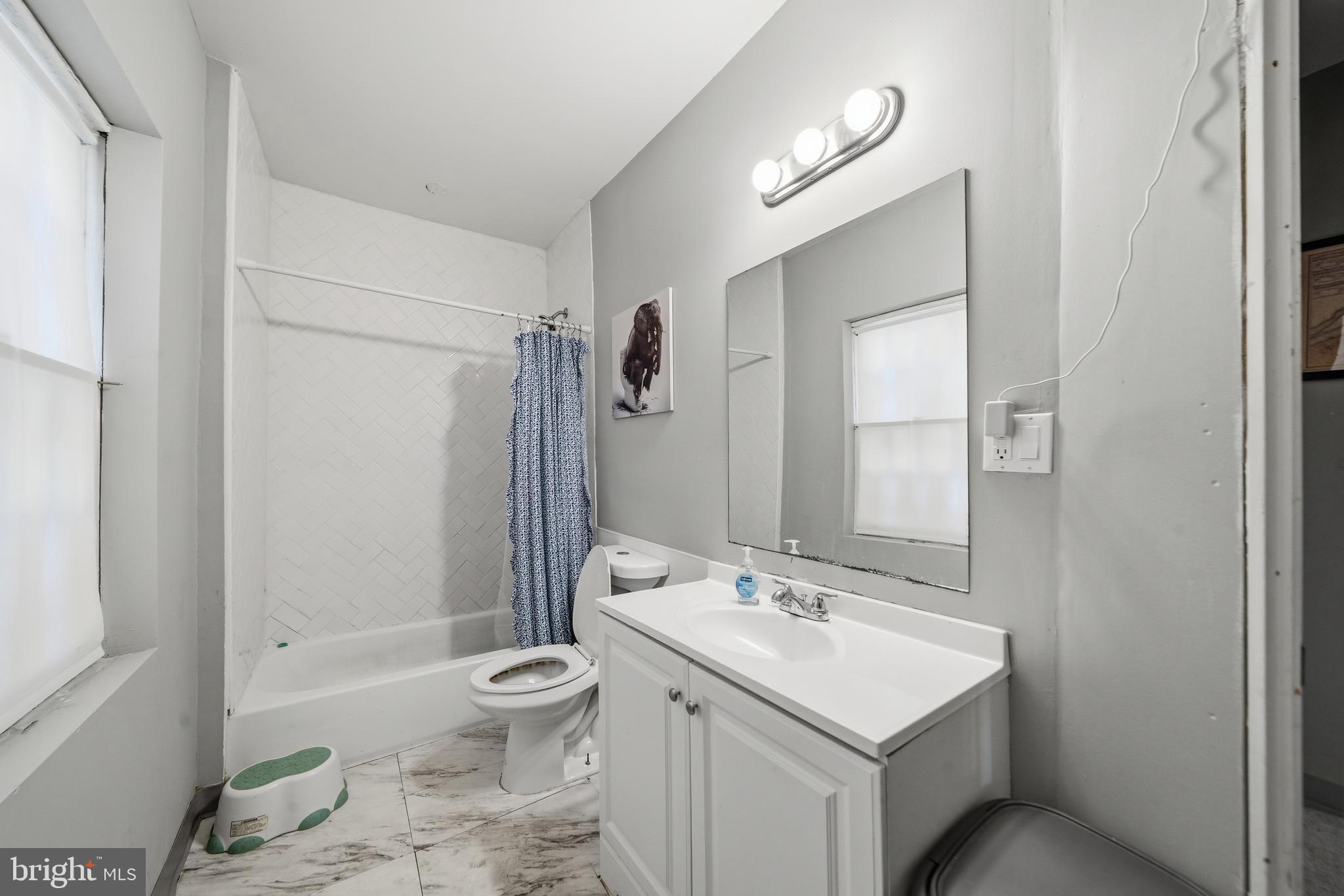 FRANCISVILLE - Residential