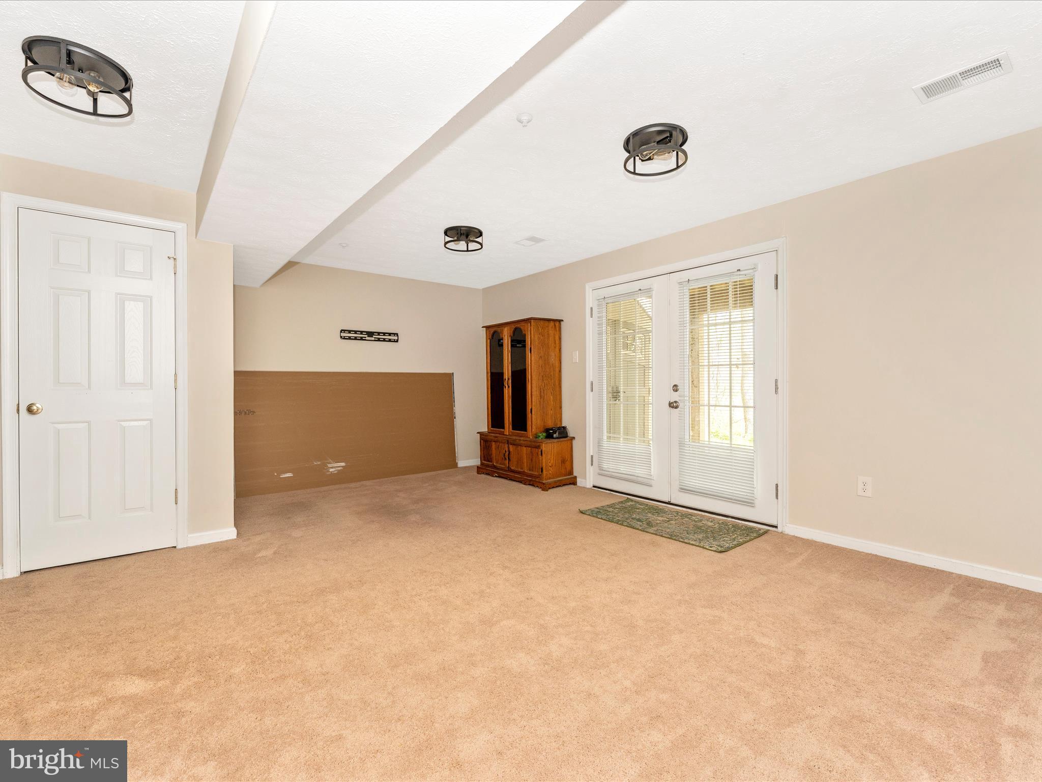 NEW MARKET WEST - Residential