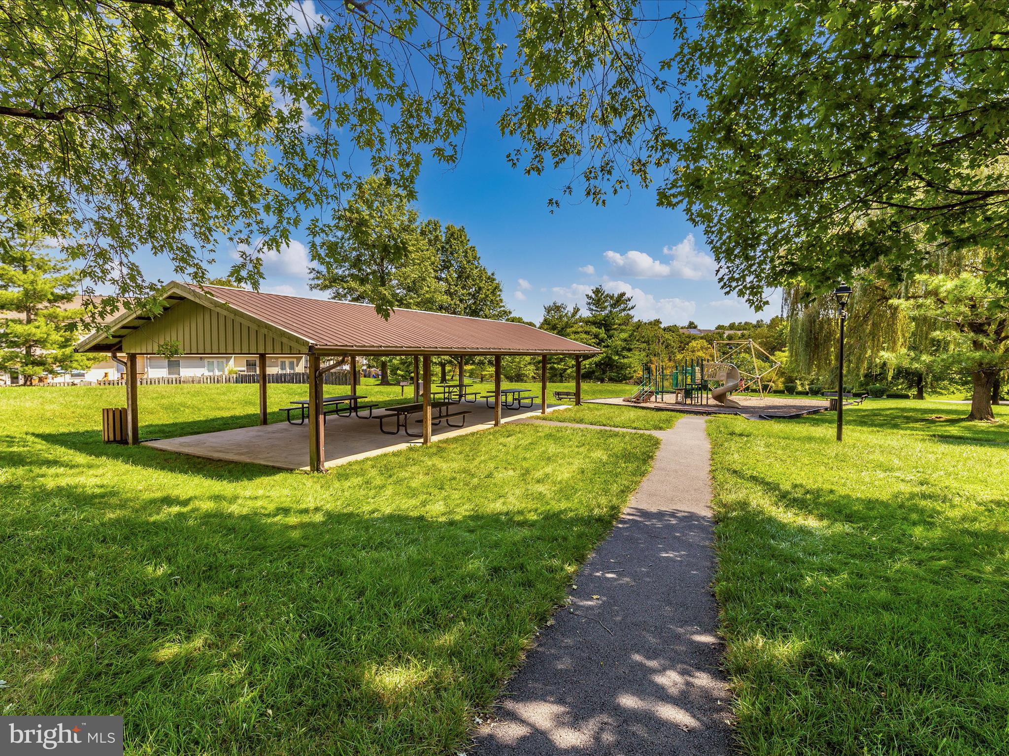 NEW MARKET WEST - Residential