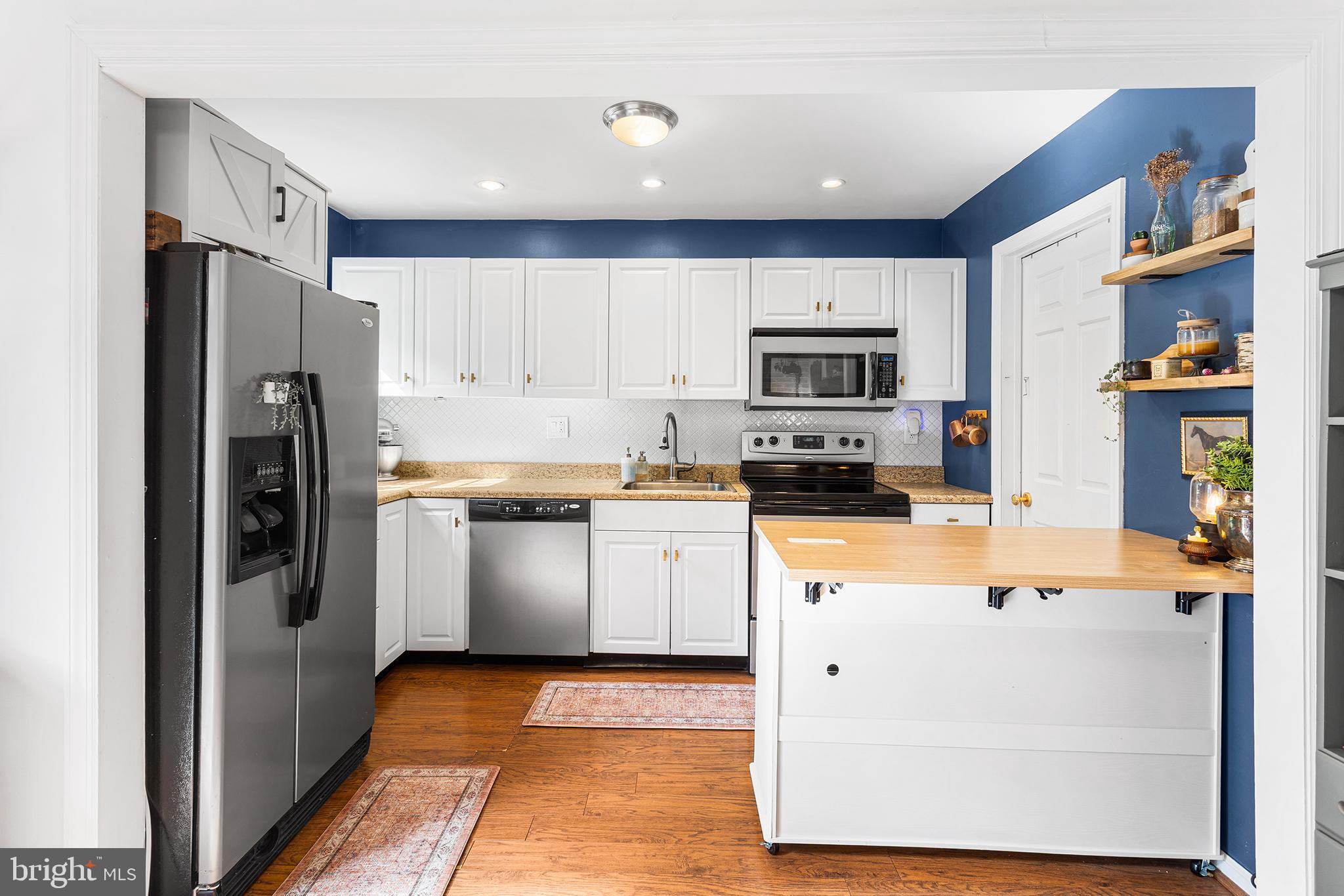 MONTGOMERY GLEN - Residential