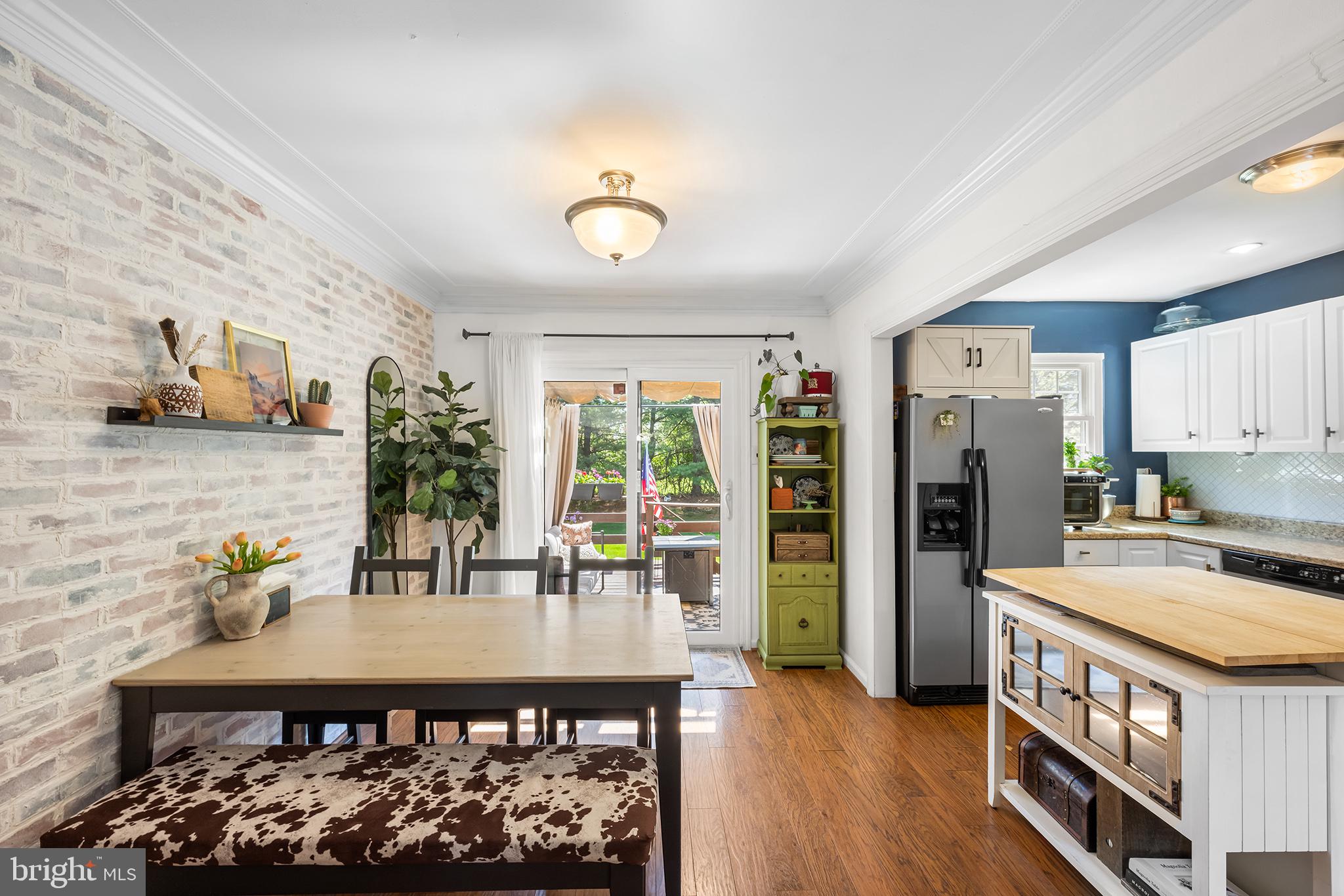 MONTGOMERY GLEN - Residential