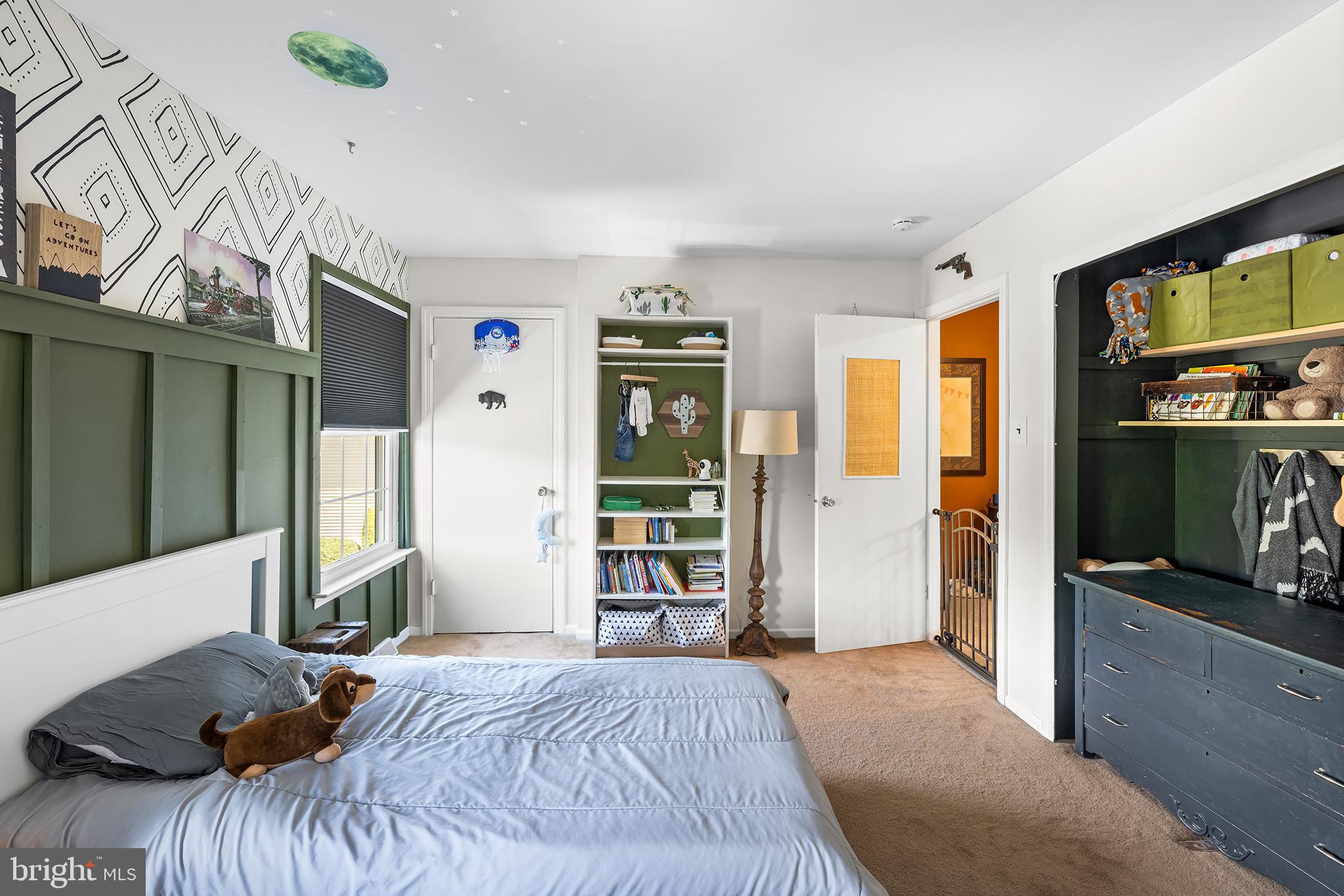MONTGOMERY GLEN - Residential