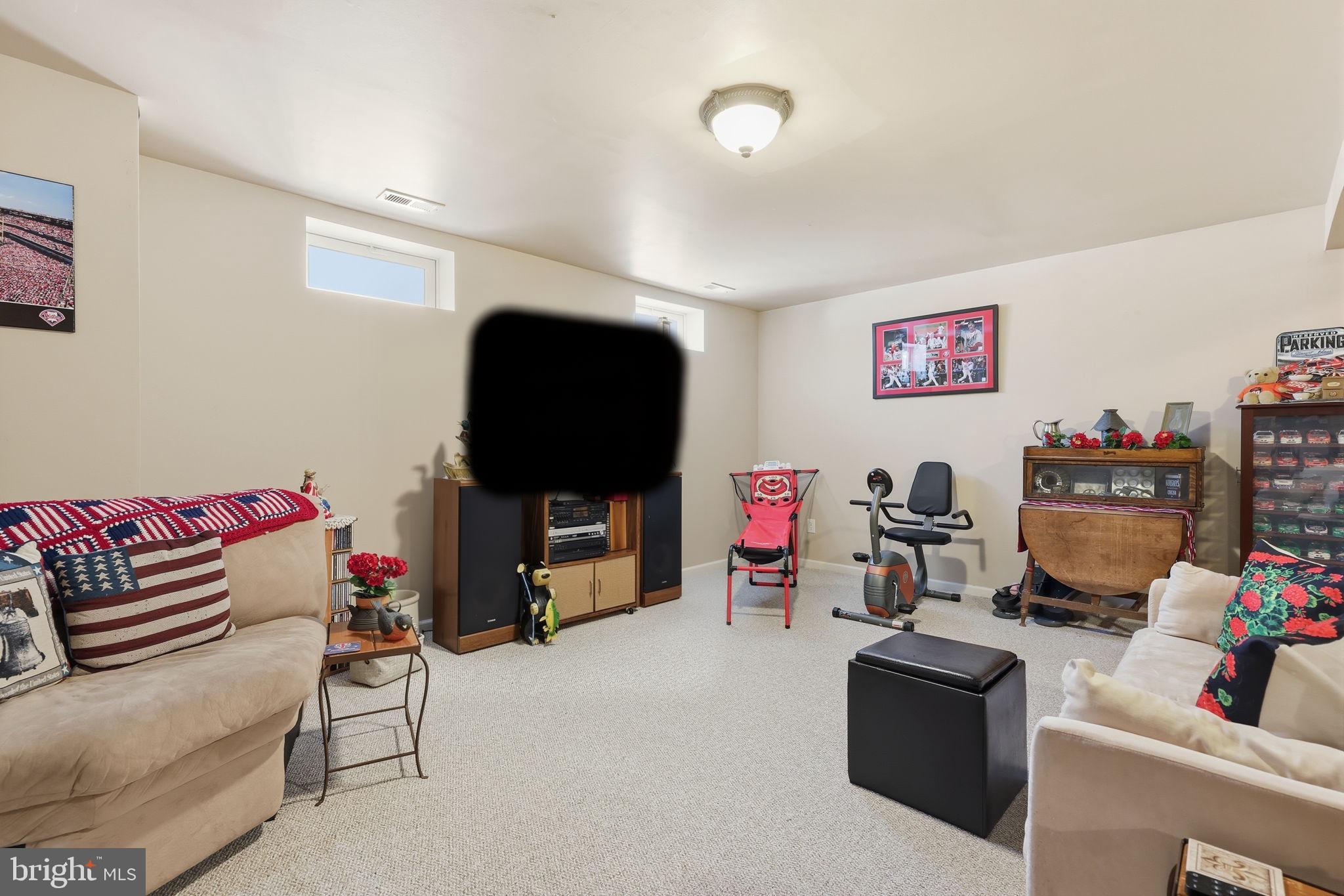 SUMMER HILL - Residential