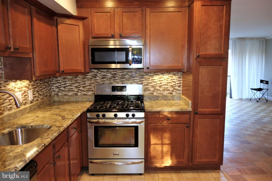 Fully Renovated Top Floor Condo with 2 bedrooms, 2 bathrooms and Balcony Overlooking green Courtyard.
Open Living Space with floor to celling large glass balcony door. Open concept Kitchen with Granite counter top, Stainless Steel Appliances, Gas Stove, Recessed Lights. Both Bedrooms are Spacious with Plenty of Closet Storage, Refinished Hardwood Floors throughout, Crown Molding and more. Assigned parking space and storage unit, Swimming Pool, Tennis Court. Great Commuting Location assigned to Quince Orchard High School cluster.  Close to I-270, Bus stop near by, Seneca Creek State Park, close to shops, restaurants, Gym.
 ALL UTILITIES INCLUDED IN CONDO FEE!!! 
Great Investment Opportunity! This Property is Tenant Occupied until June 30, 2022 with Lease of $1695/month.  Showing by appointment ONLY (please remove shoes, wear mask)