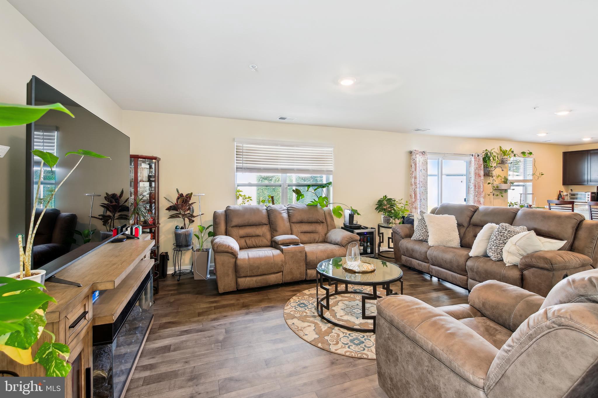 113 ROLLING MEADOWS STREET