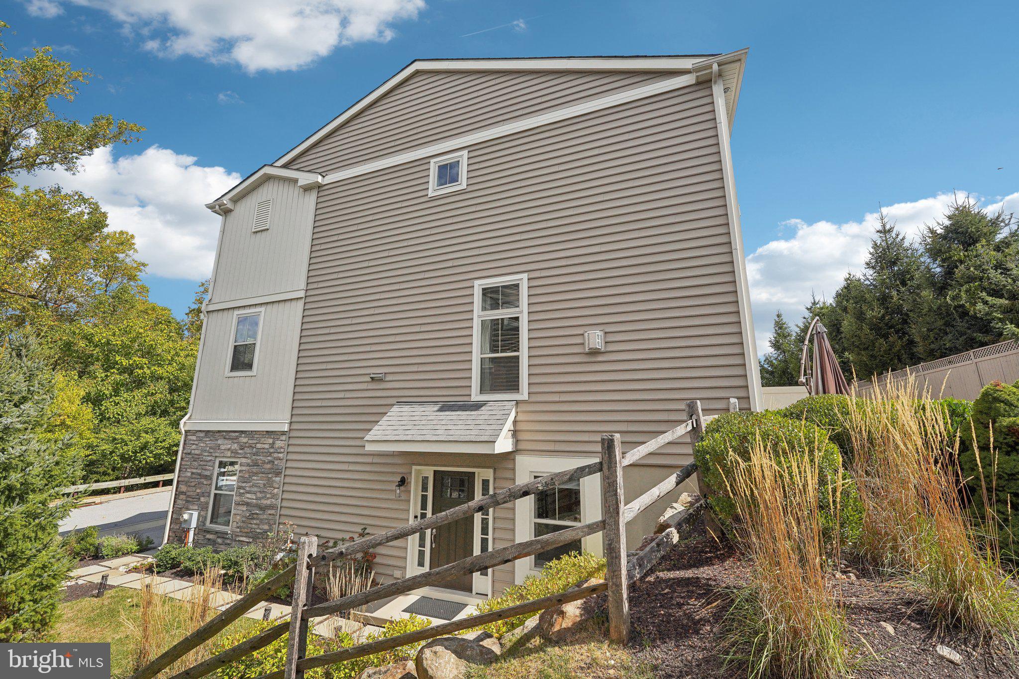 PAOLI WALK - Residential