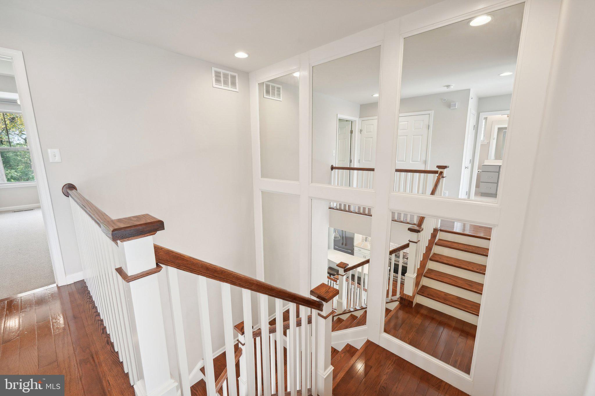 PAOLI WALK - Residential