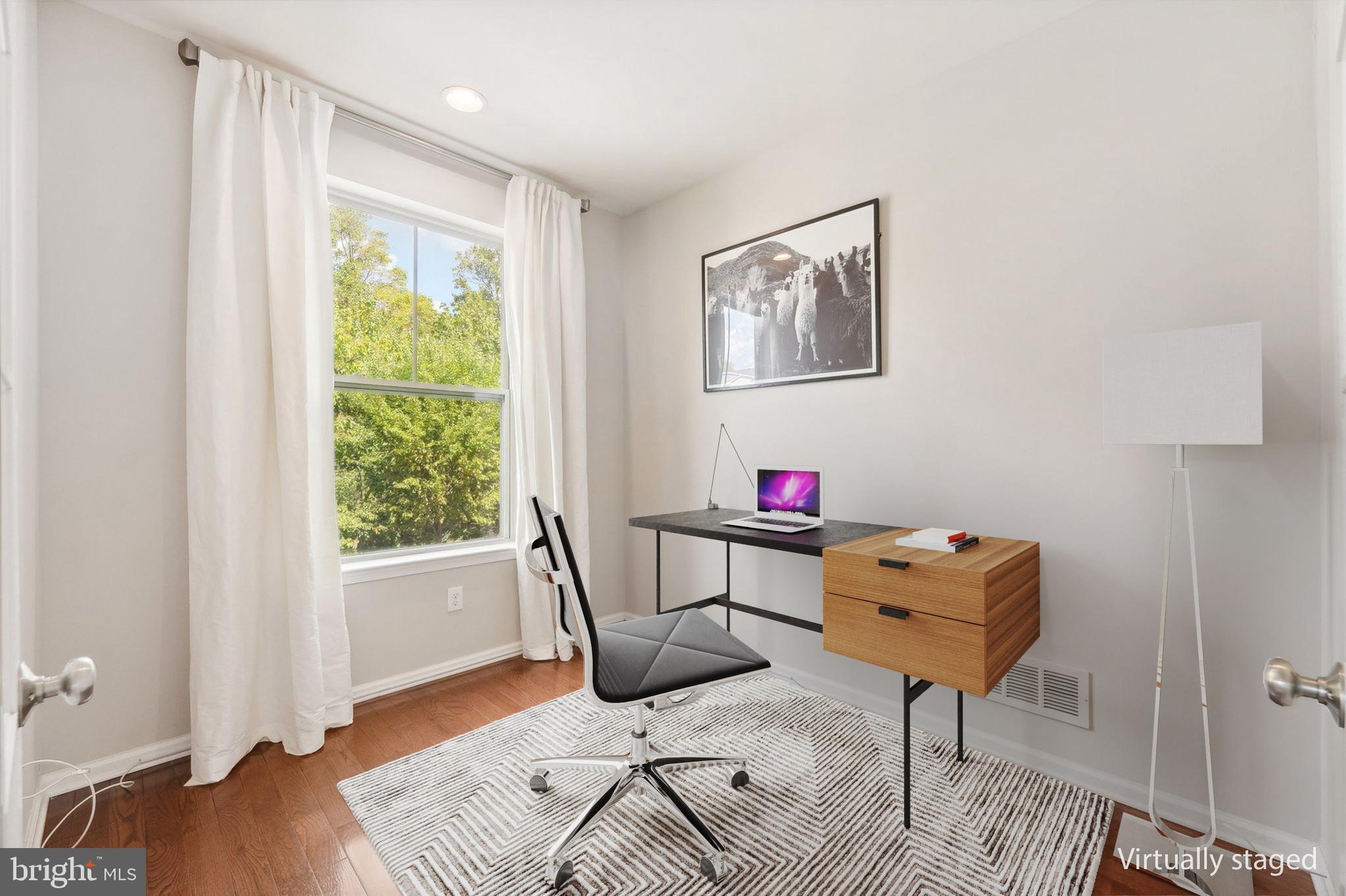 PAOLI WALK - Residential