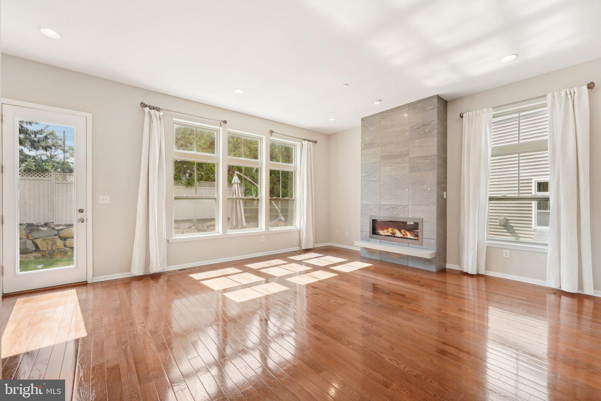 PAOLI WALK - Residential