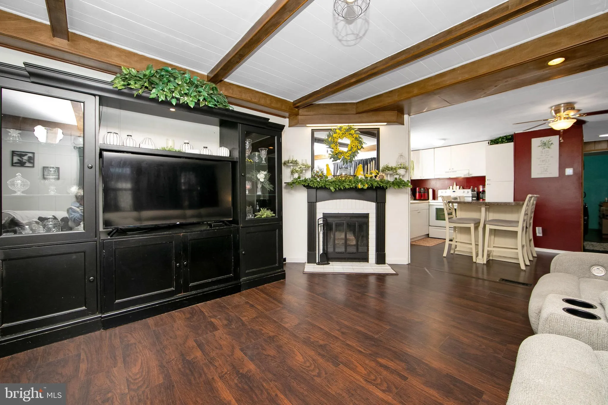 Pittsgrove, New Jersey 08318, United States, 3 Bedrooms Bedrooms, ,2 BathroomsBathrooms,Residential,Pending,77016