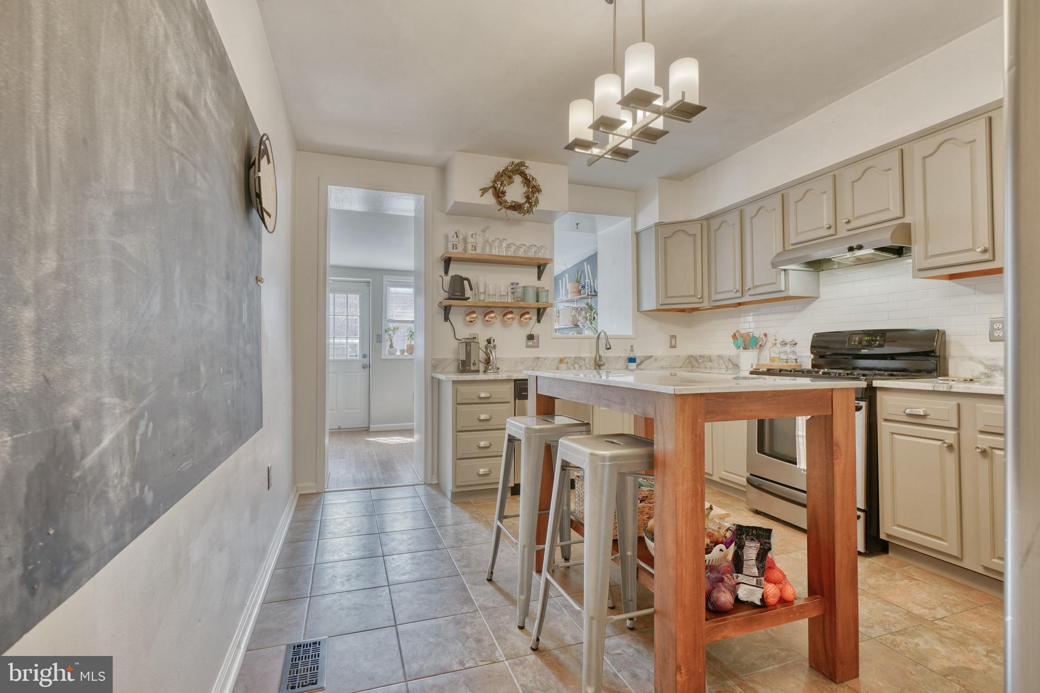 HAMPDEN HISTORIC DISTRICT - Residential