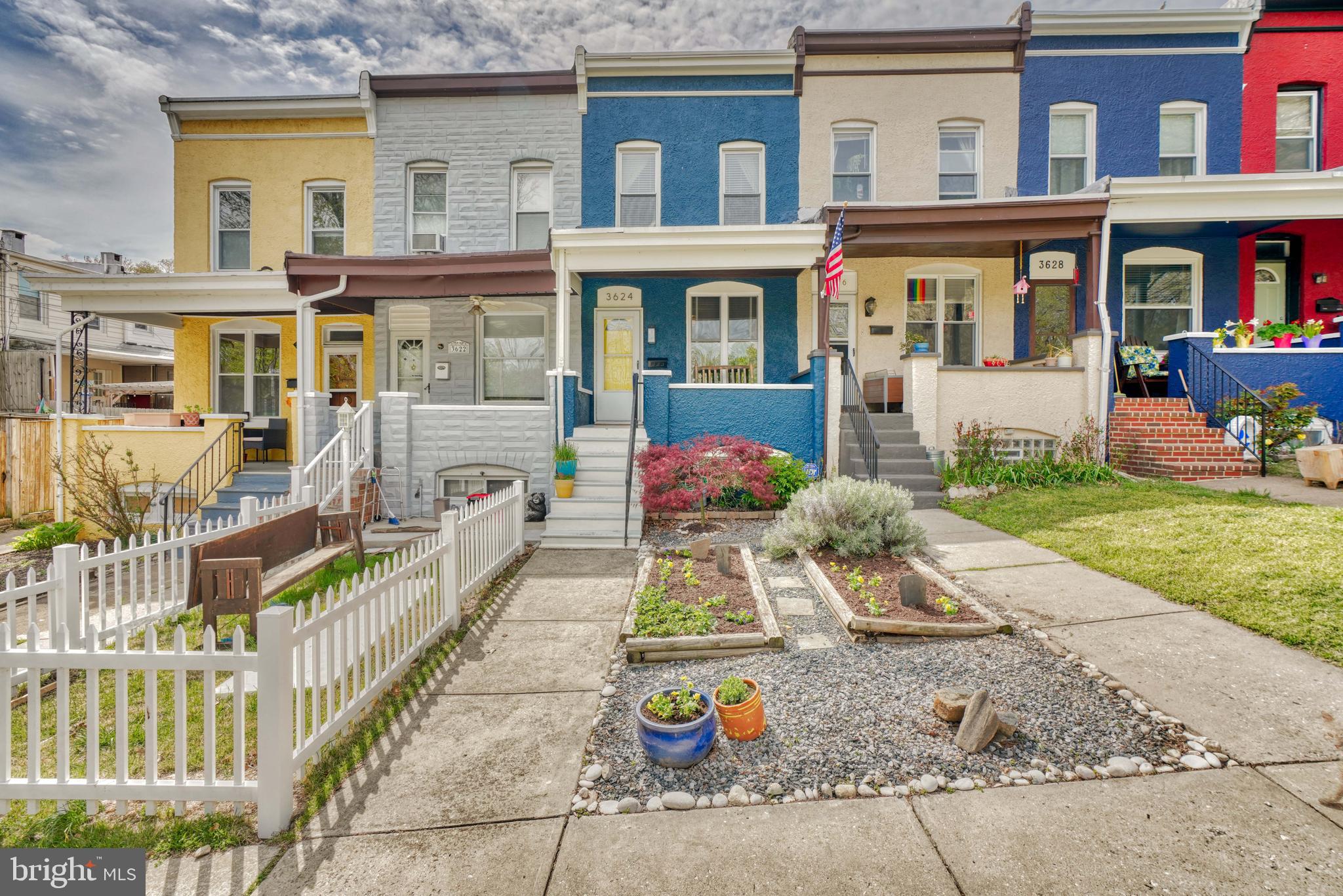 HAMPDEN HISTORIC DISTRICT - Residential