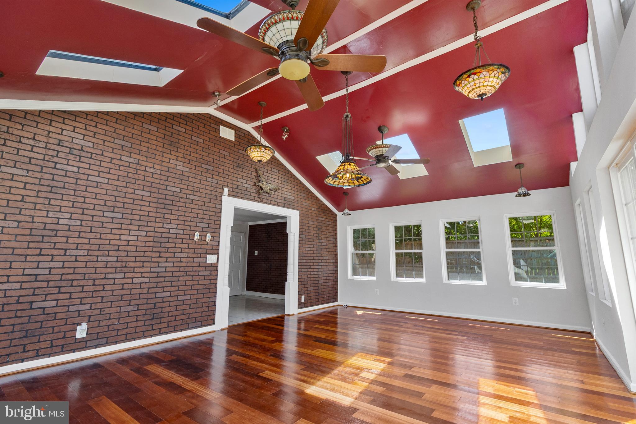 TWINBROOK - Residential