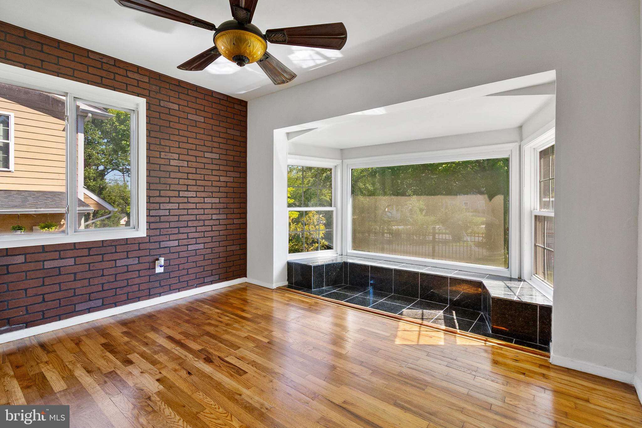 TWINBROOK - Residential