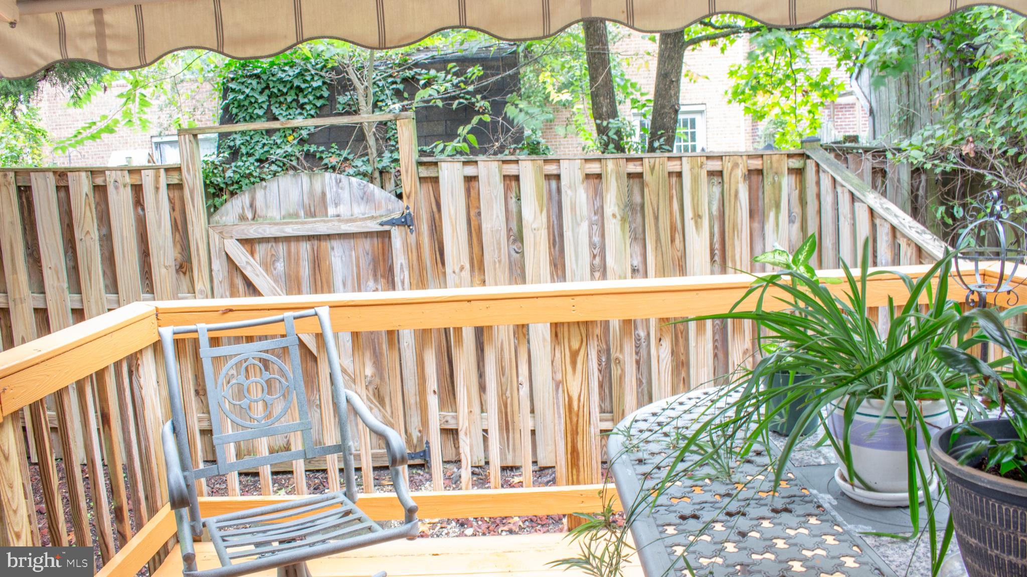 PEGG RUN TOWNHOMES - Residential