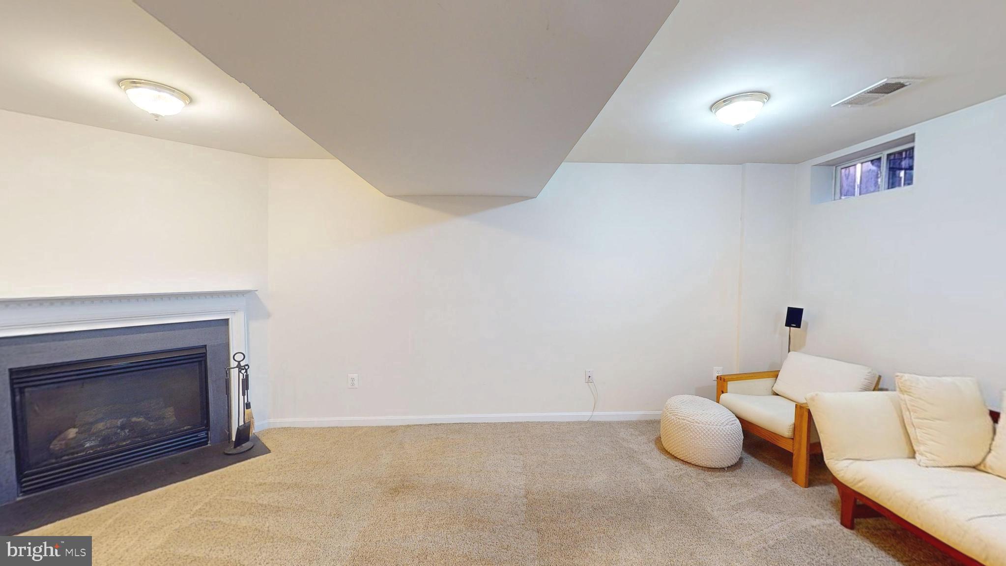 PEGG RUN TOWNHOMES - Residential