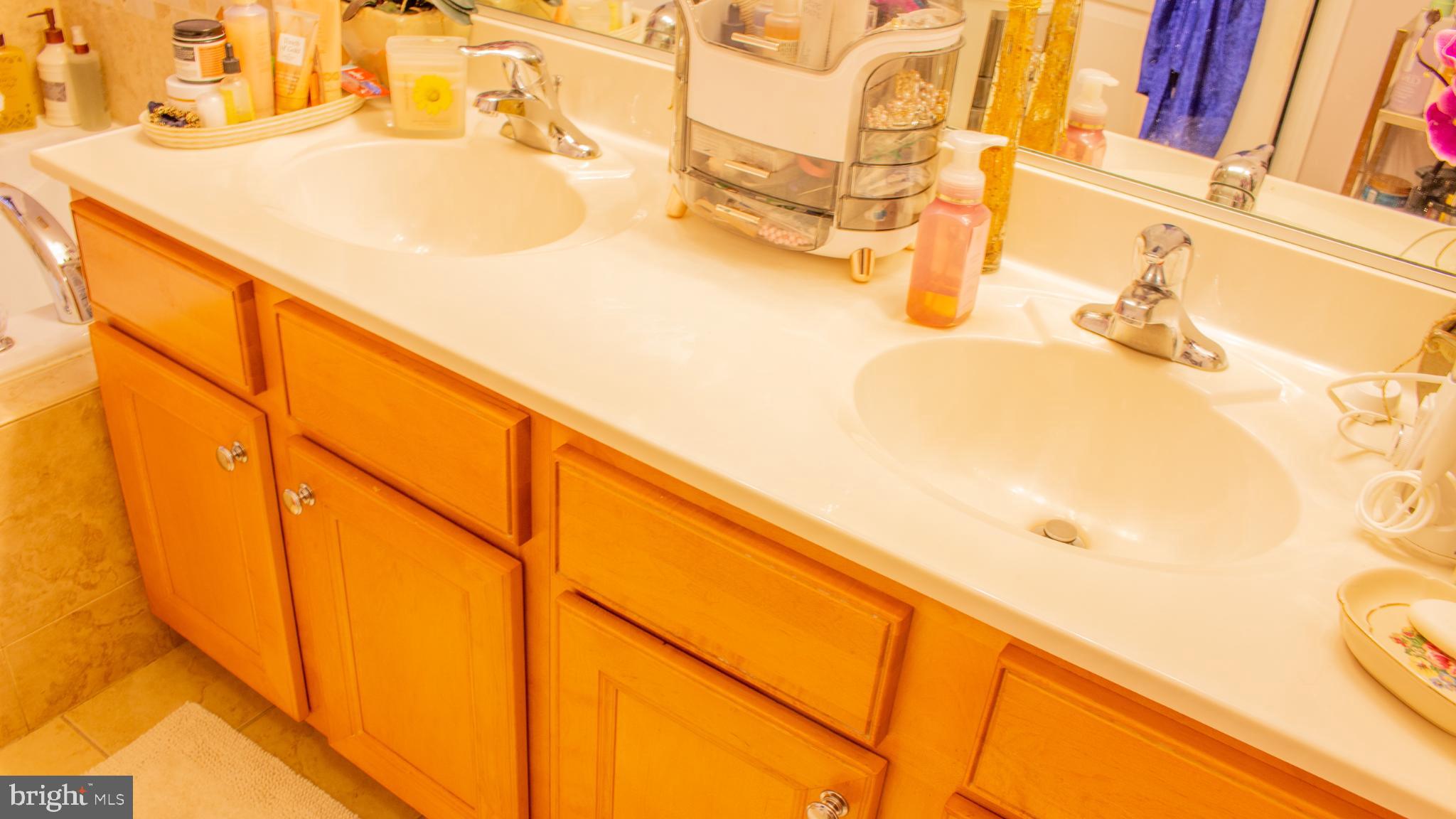 PEGG RUN TOWNHOMES - Residential