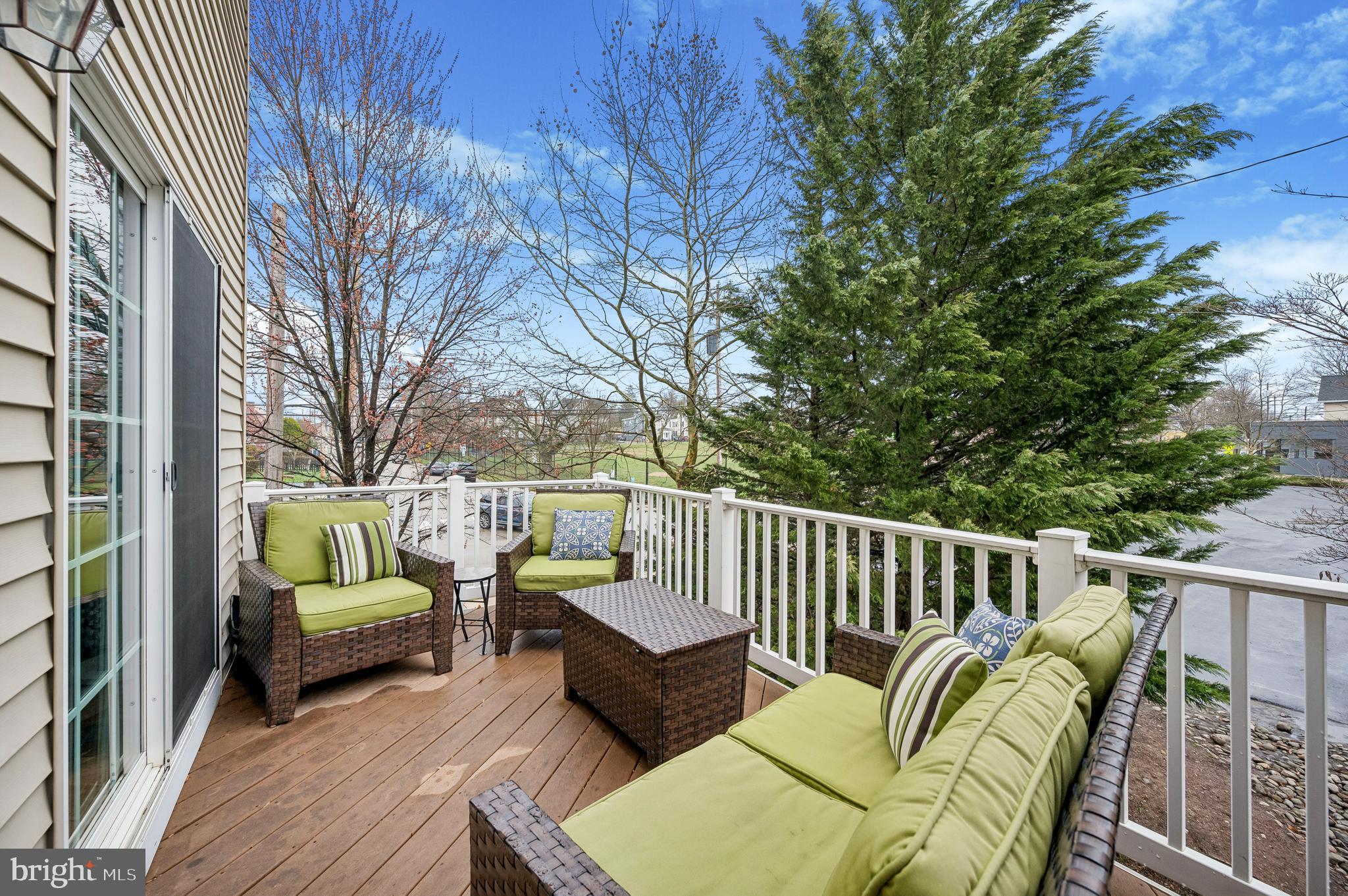 ARDMORE CROSSING - Residential