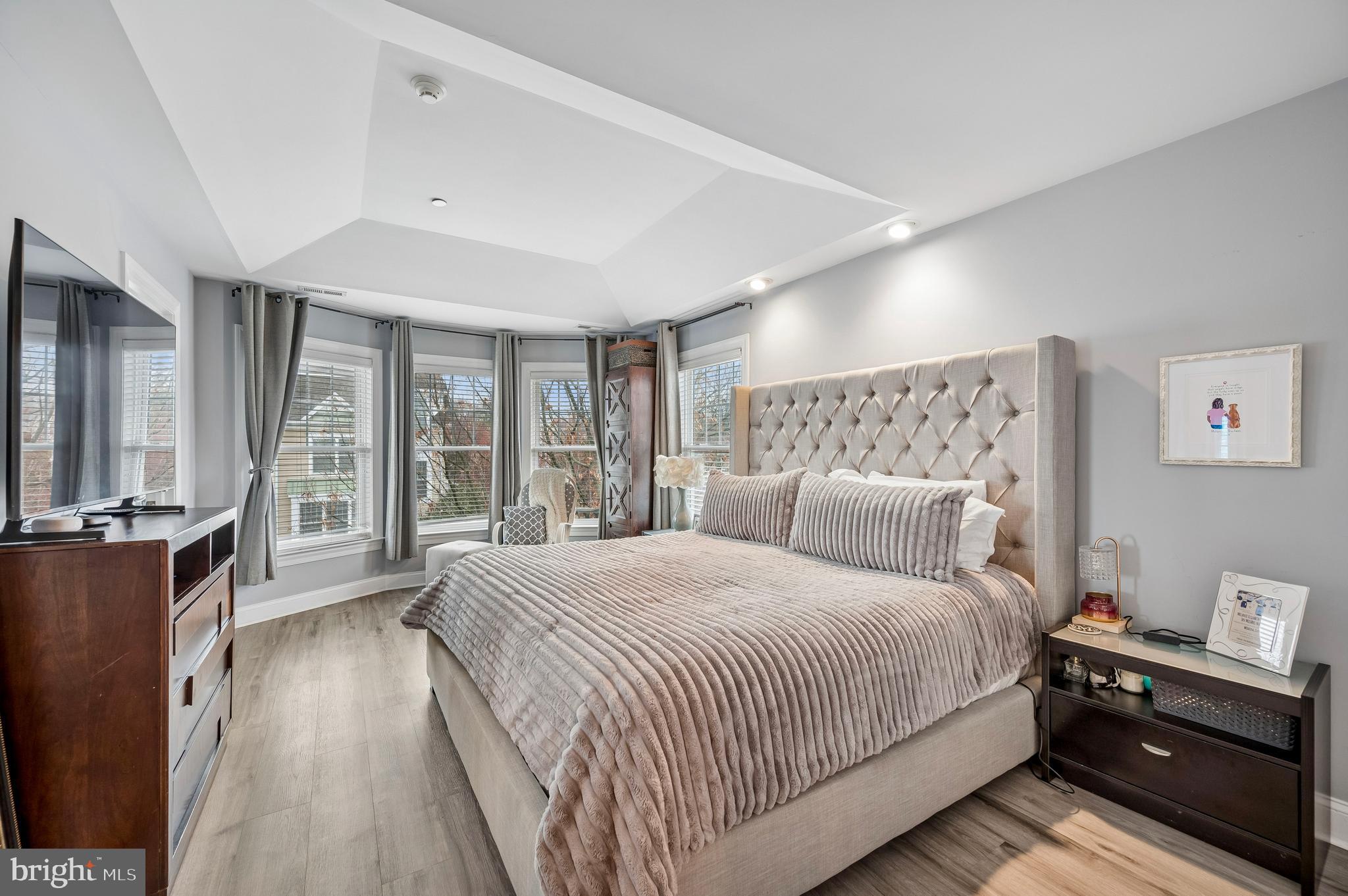 ARDMORE CROSSING - Residential