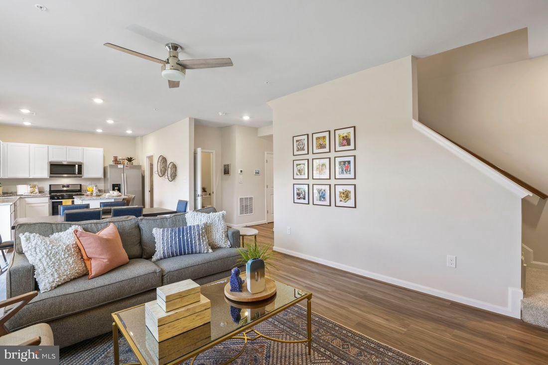 RED HILL - Residential