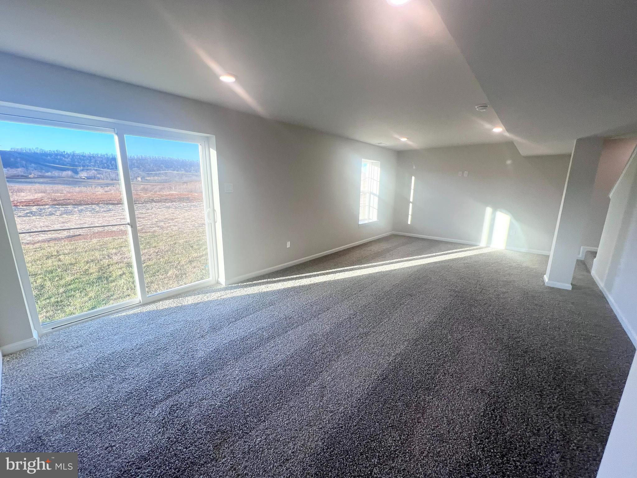 RED HILL - Residential