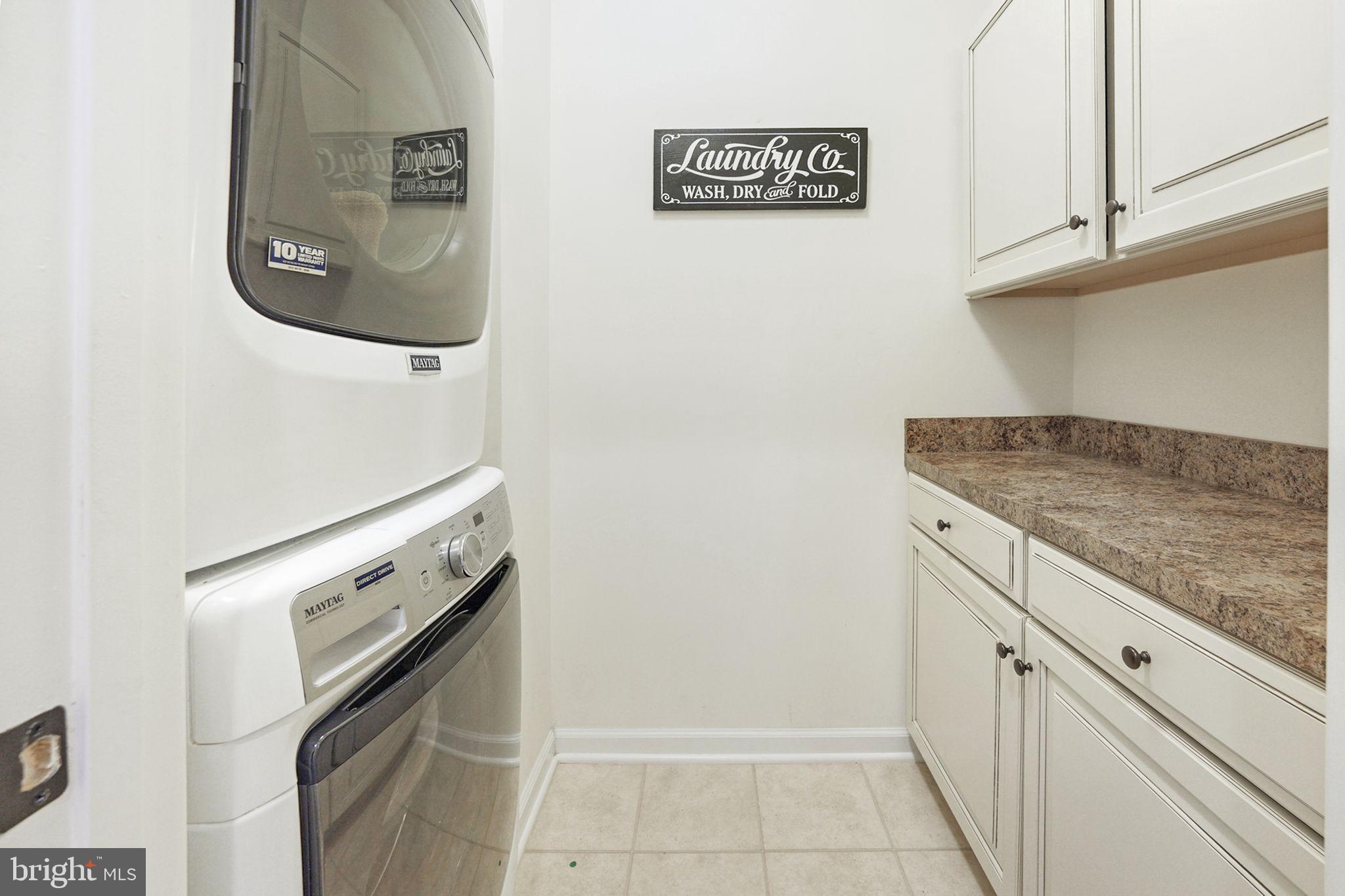 VIRGINIA MANOR - Residential