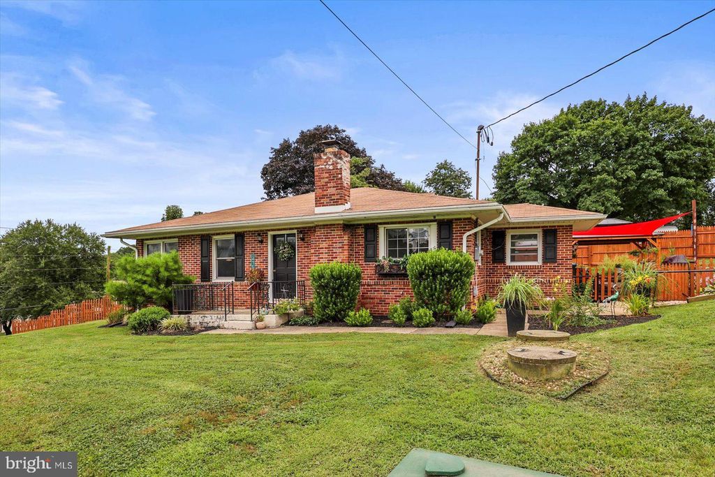 Photo of 5192 E Prospect Road, YORK, PA 17406 (MLS # PAYK2091704)