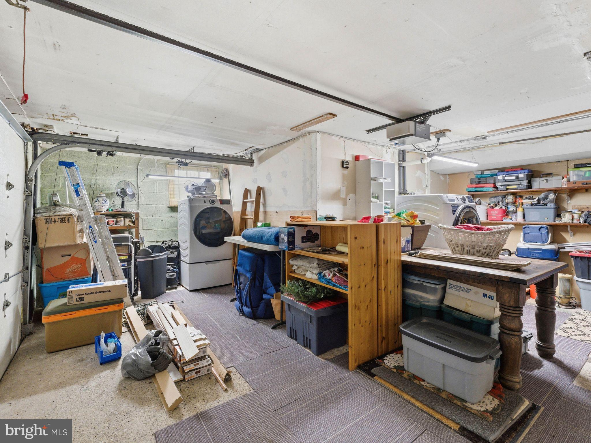 SUBURBAN GREENS - Residential