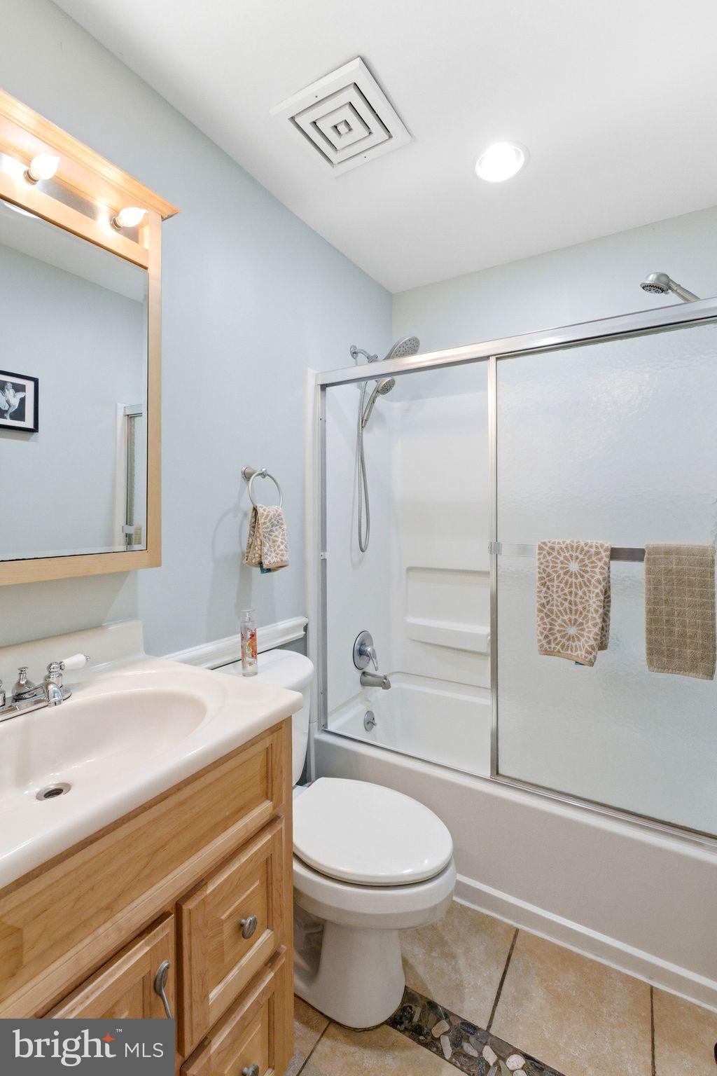 SUBURBAN GREENS - Residential