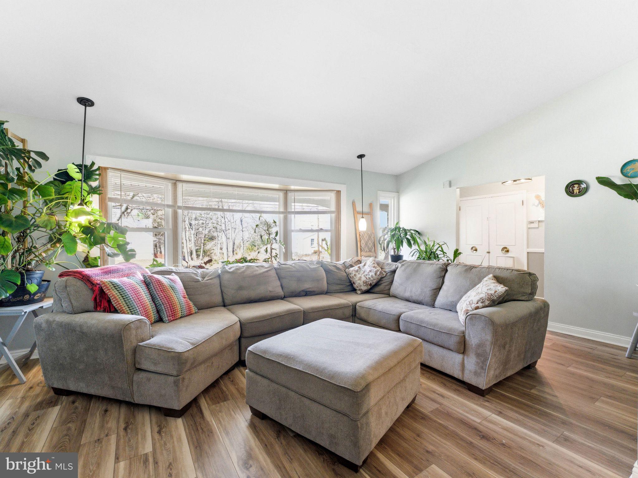 SUBURBAN GREENS - Residential