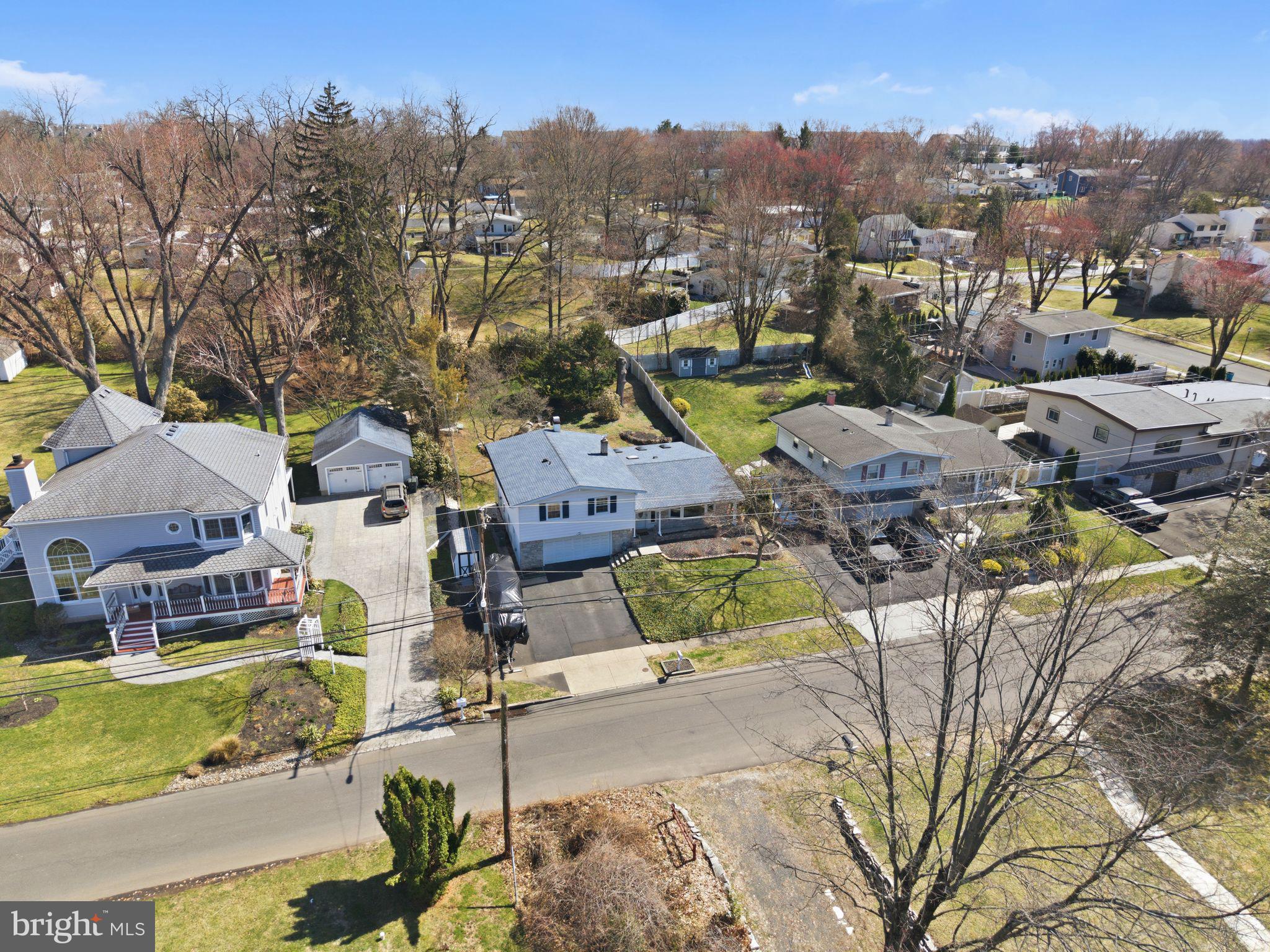 SUBURBAN GREENS - Residential