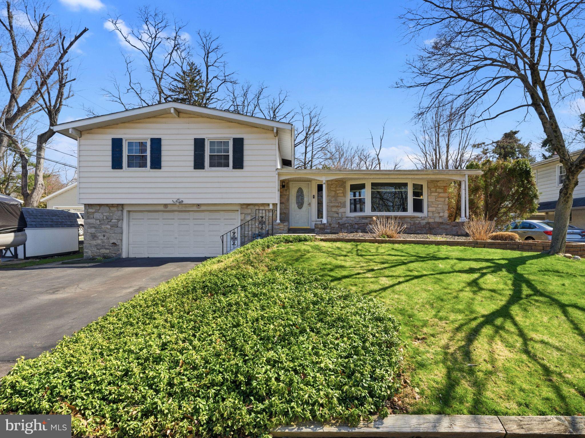 SUBURBAN GREENS - Residential