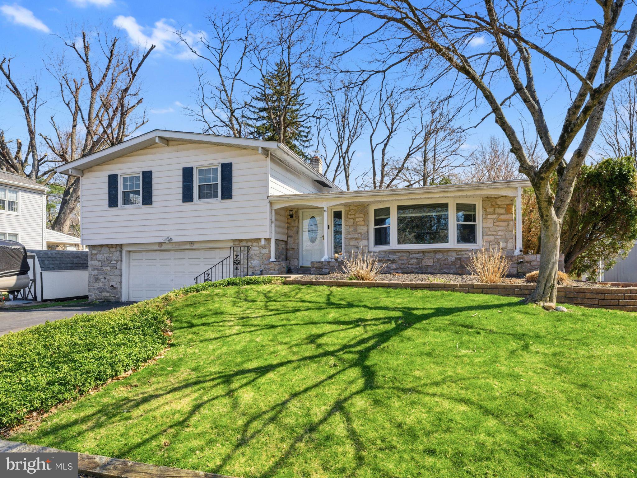 SUBURBAN GREENS - Residential