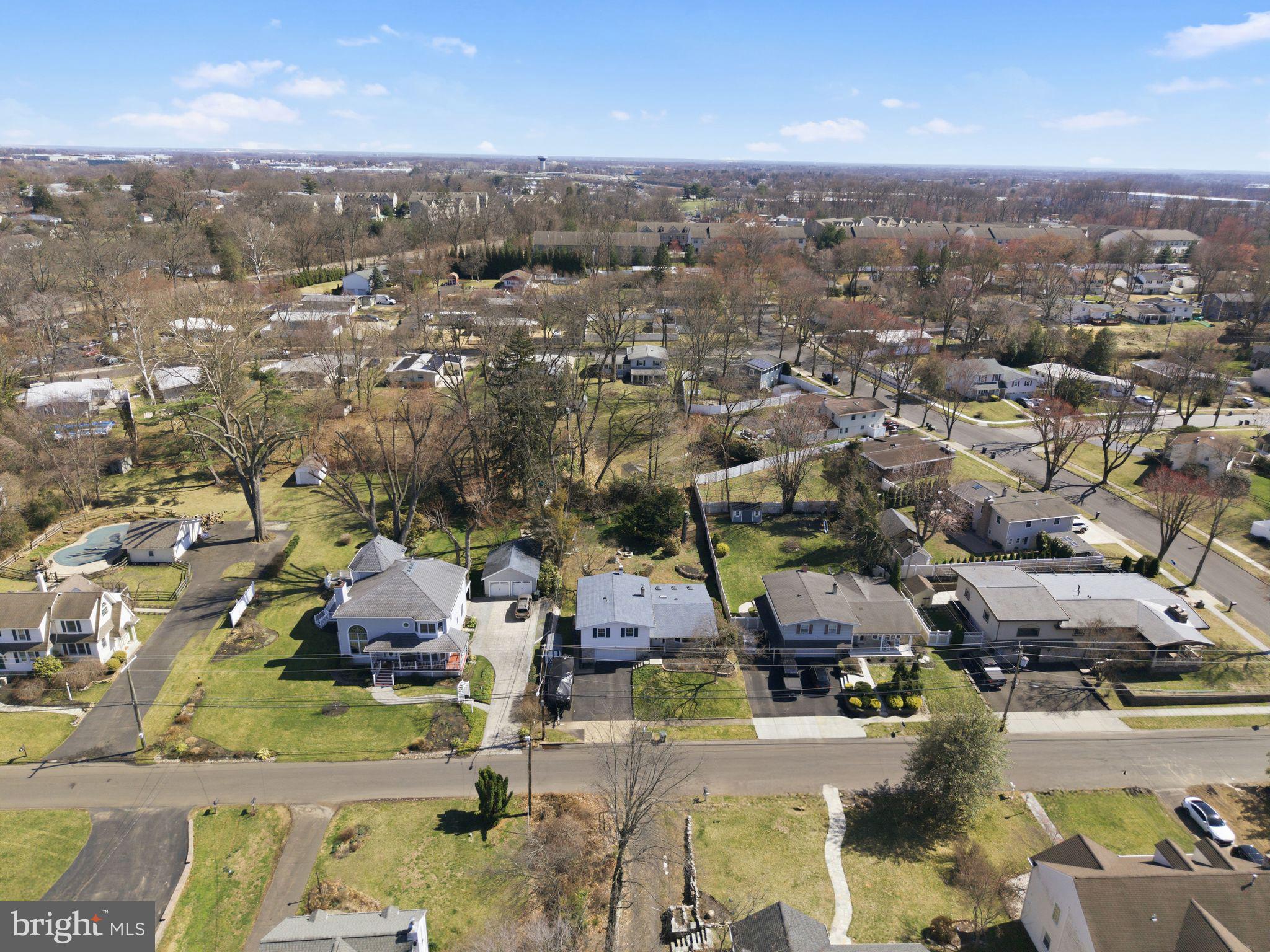 SUBURBAN GREENS - Residential
